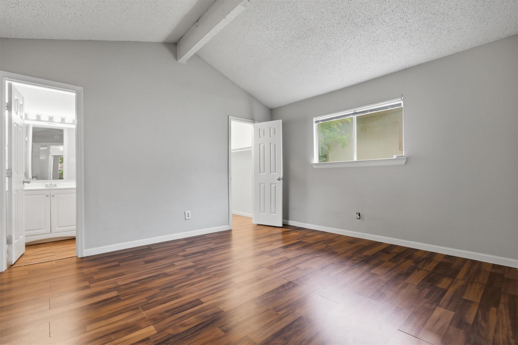 6305 Emerald Forest Dr #b Property Photo 11