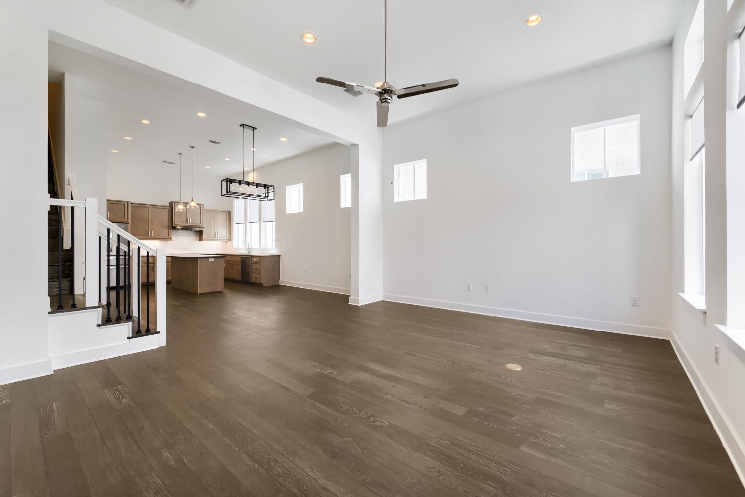 4405 Night Owl Ln Property Photo 3