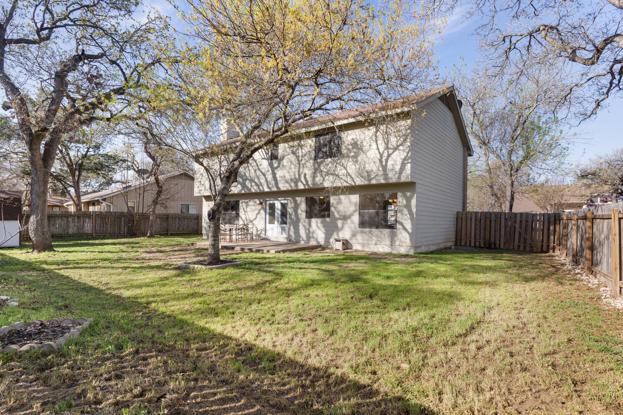 306 Cedar Mound Pass Property Photo 32