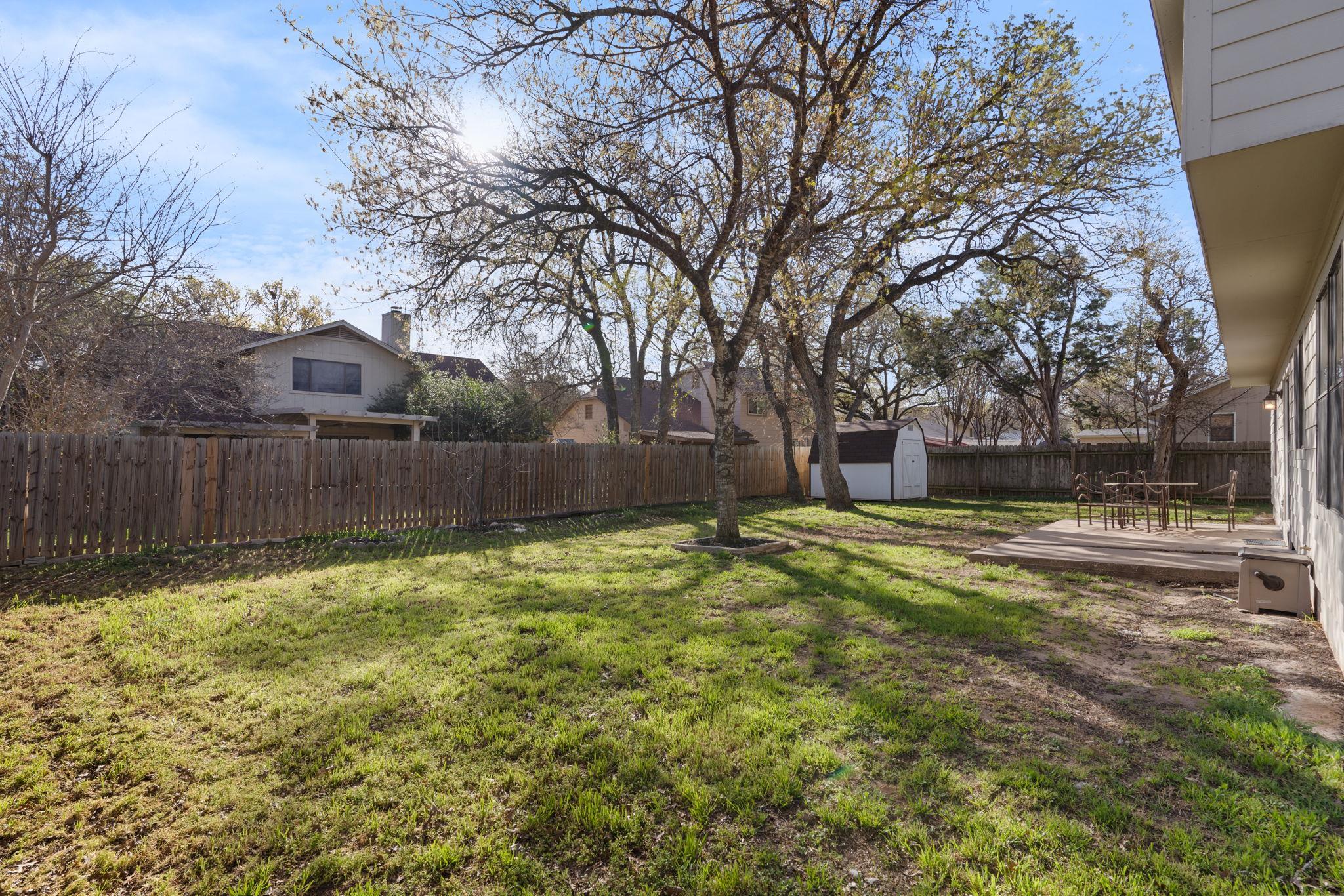 306 Cedar Mound Pass Property Photo 33