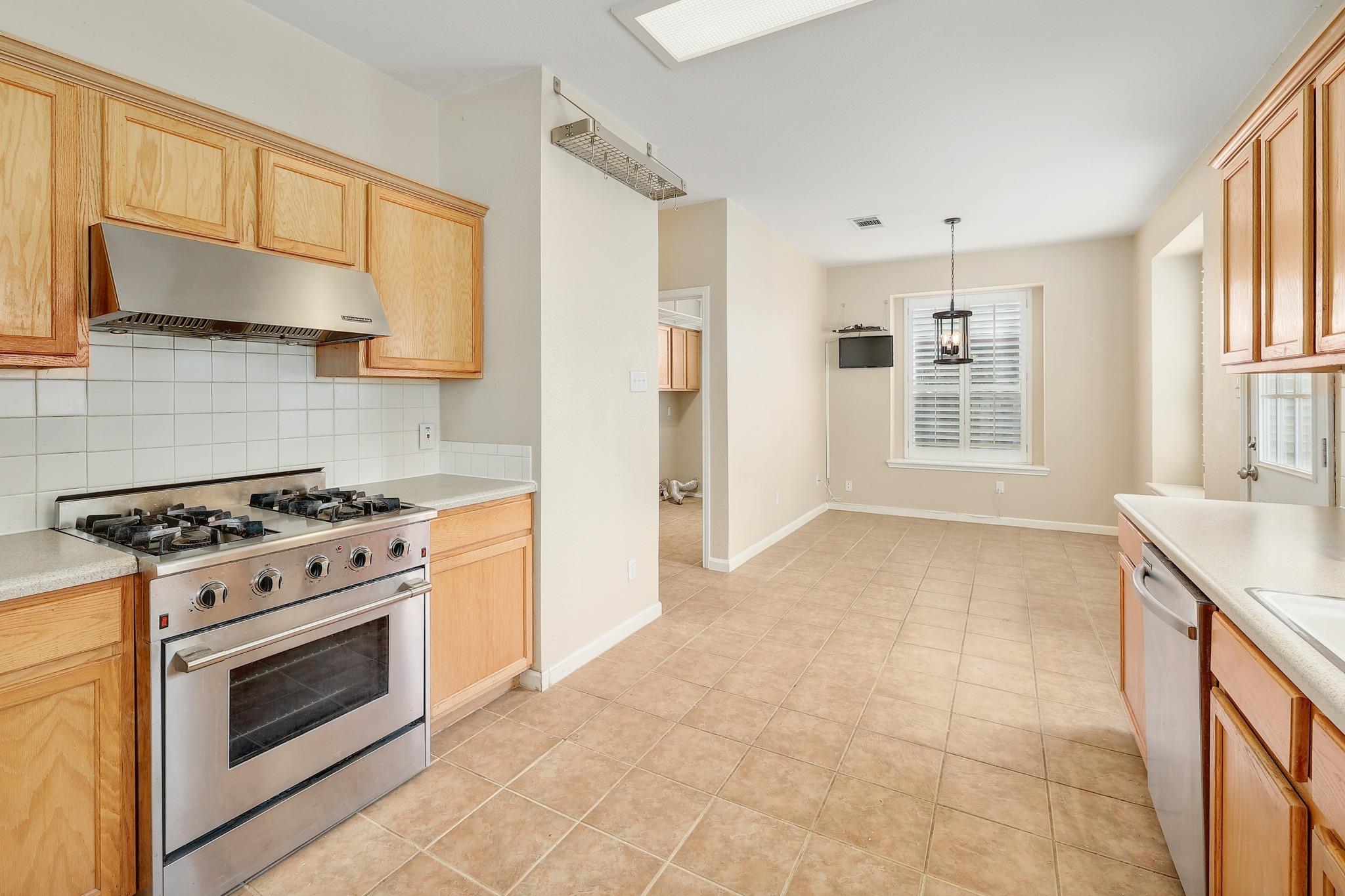 4615 Tello Path Property Photo 9