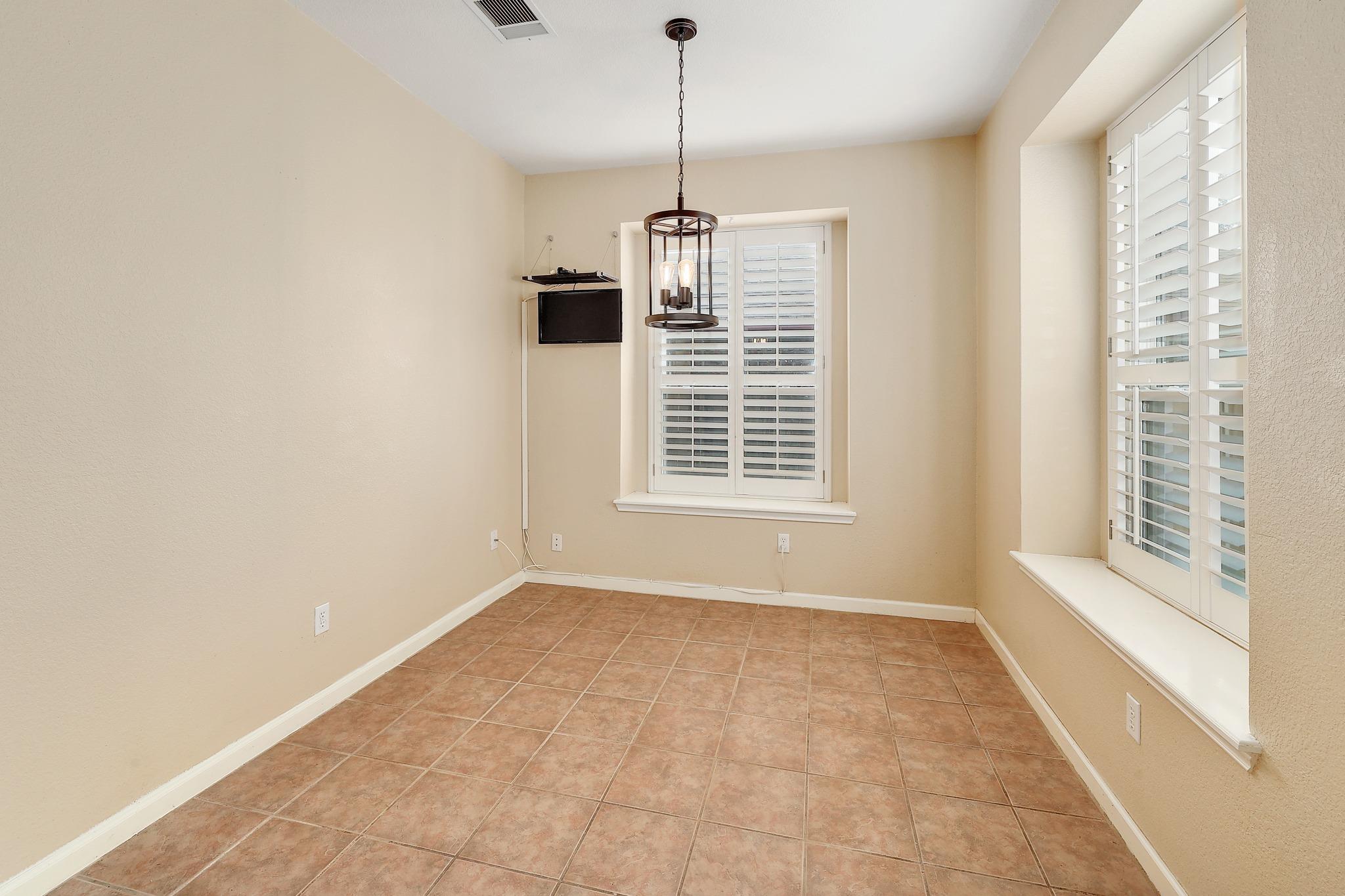 4615 Tello Path Property Photo 14