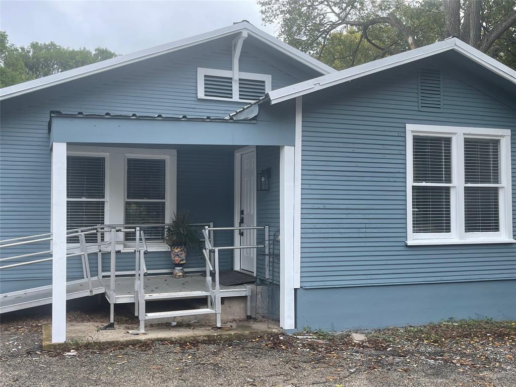126 Smith Ln #e Property Photo 1