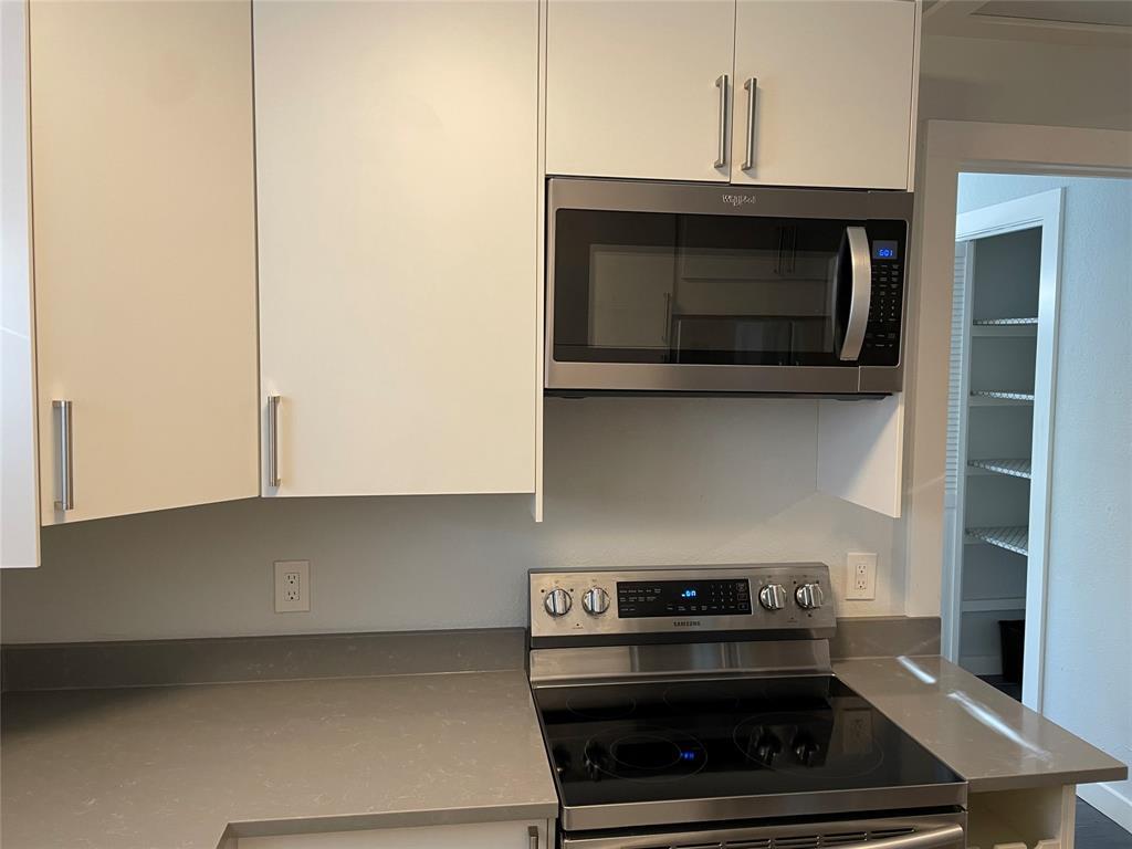 10310 Gail Rd #b Property Photo 4