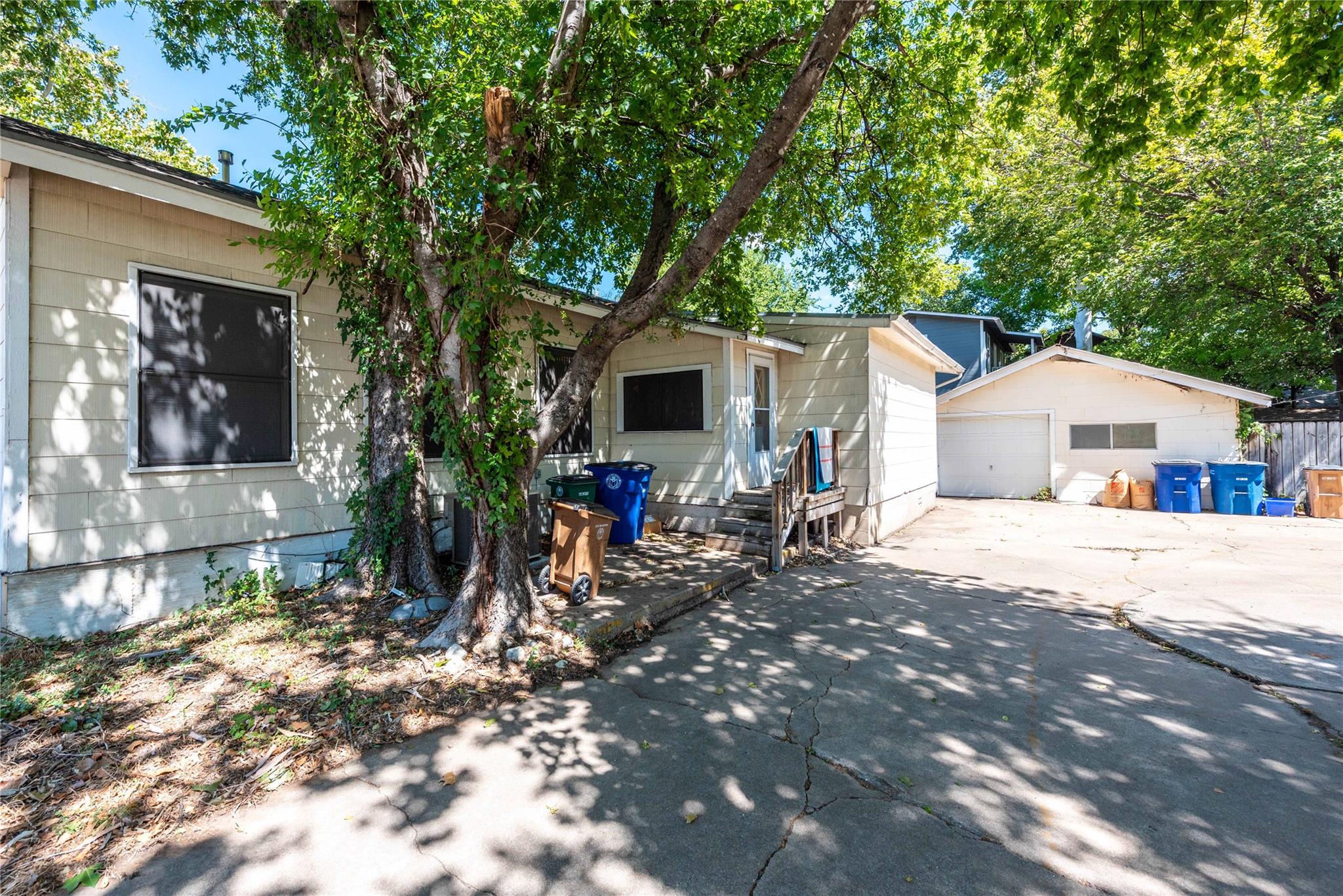 5101 Leralynn St Property Photo 2