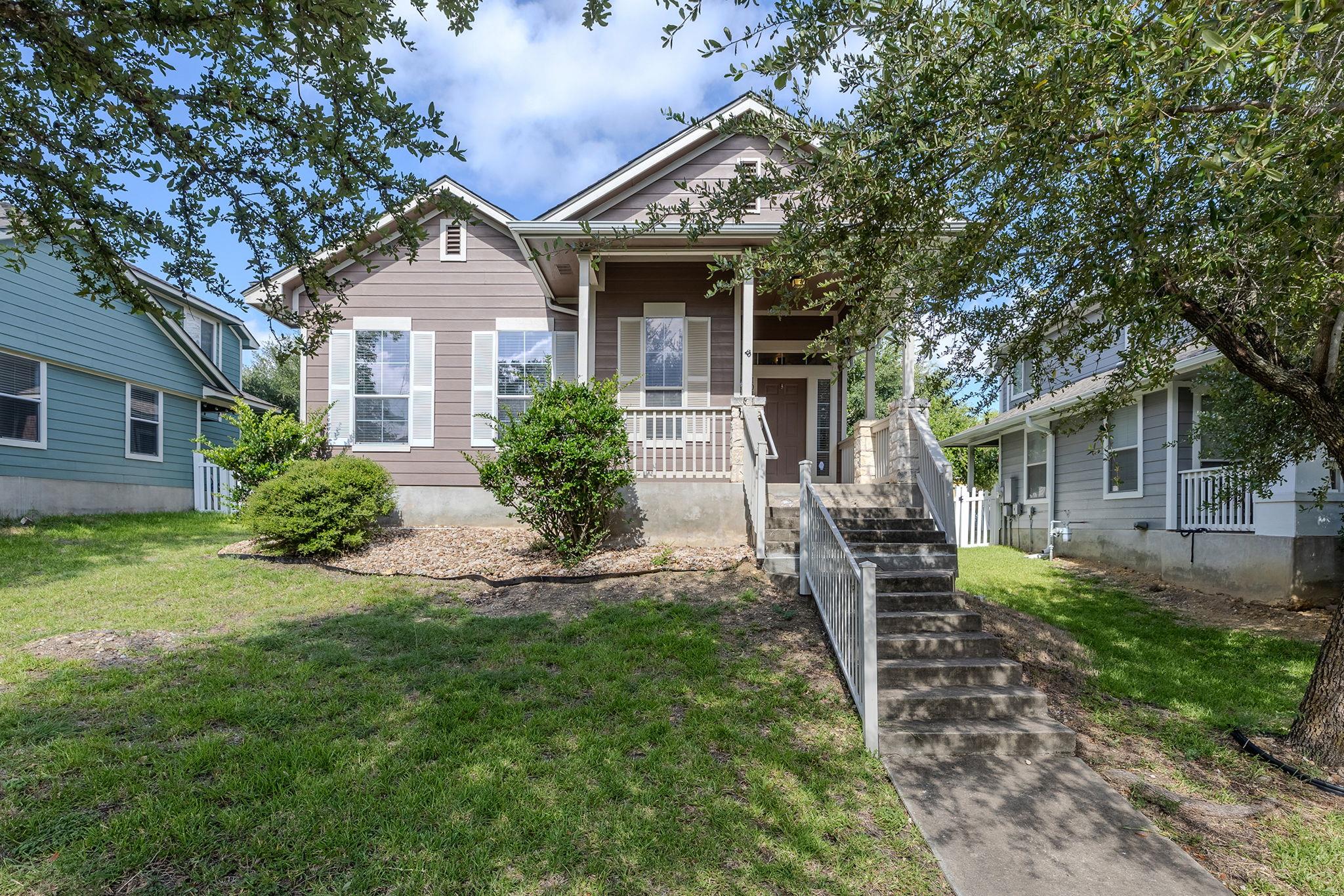 1012 Monadale Trl Property Photo 1