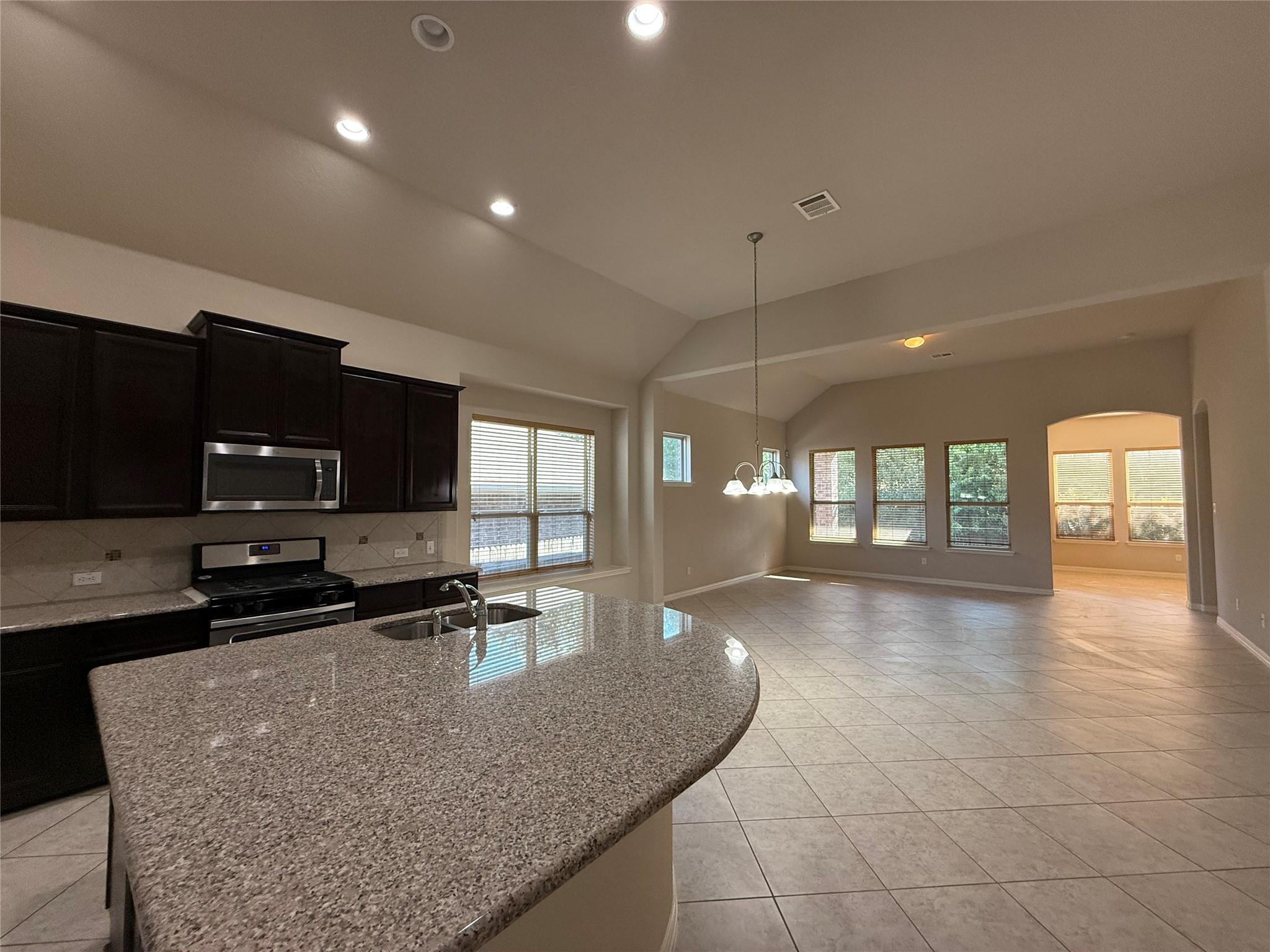 633 Peregrine Way Property Photo 3