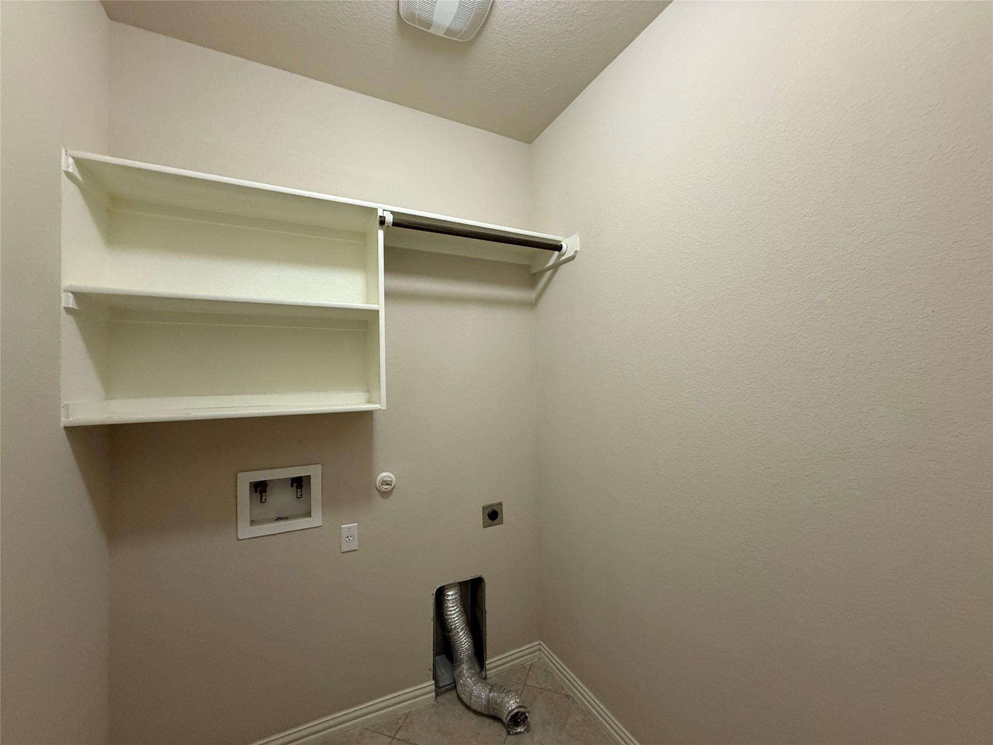 633 Peregrine Way Property Photo 12