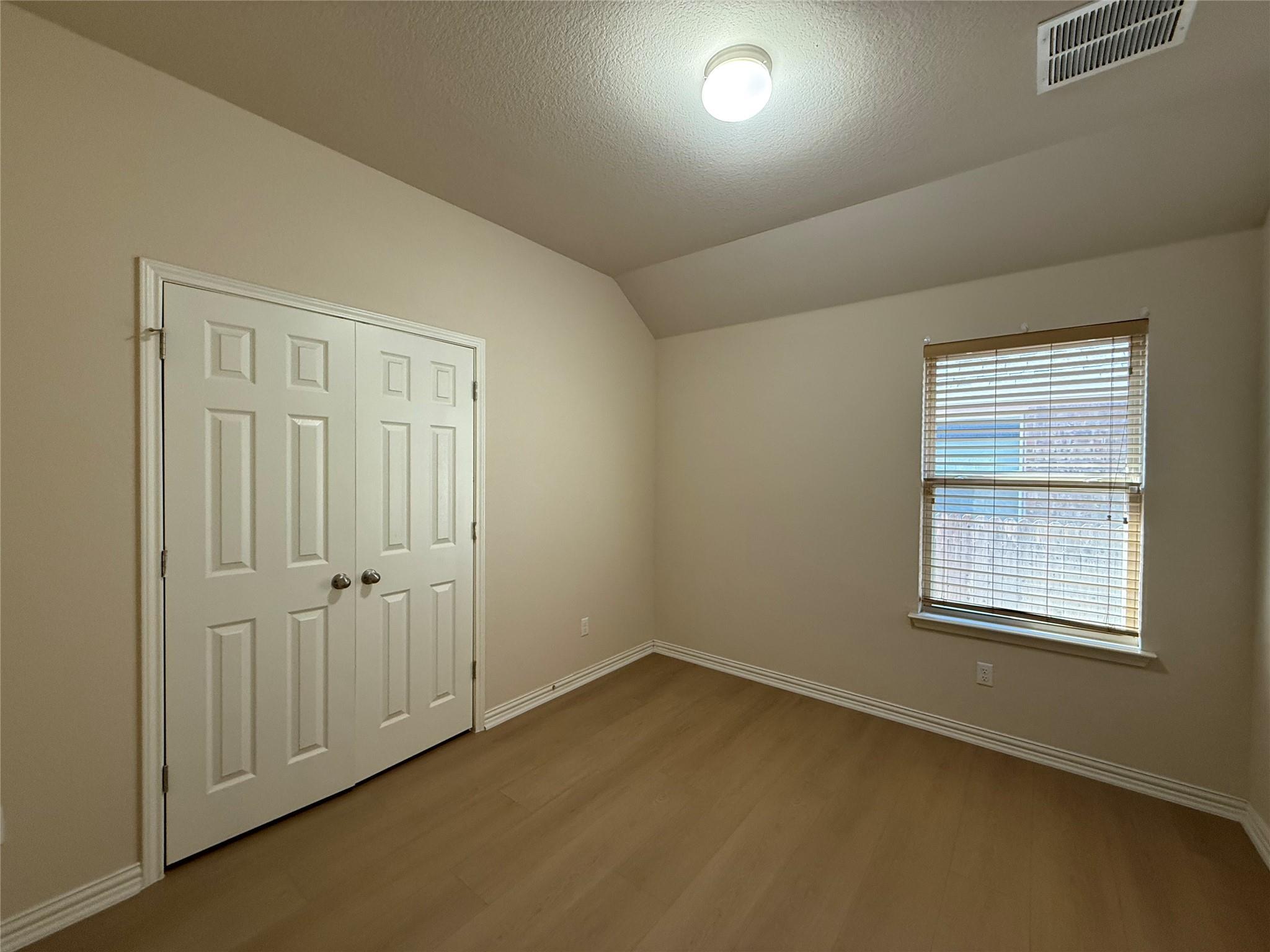 633 Peregrine Way Property Photo 13