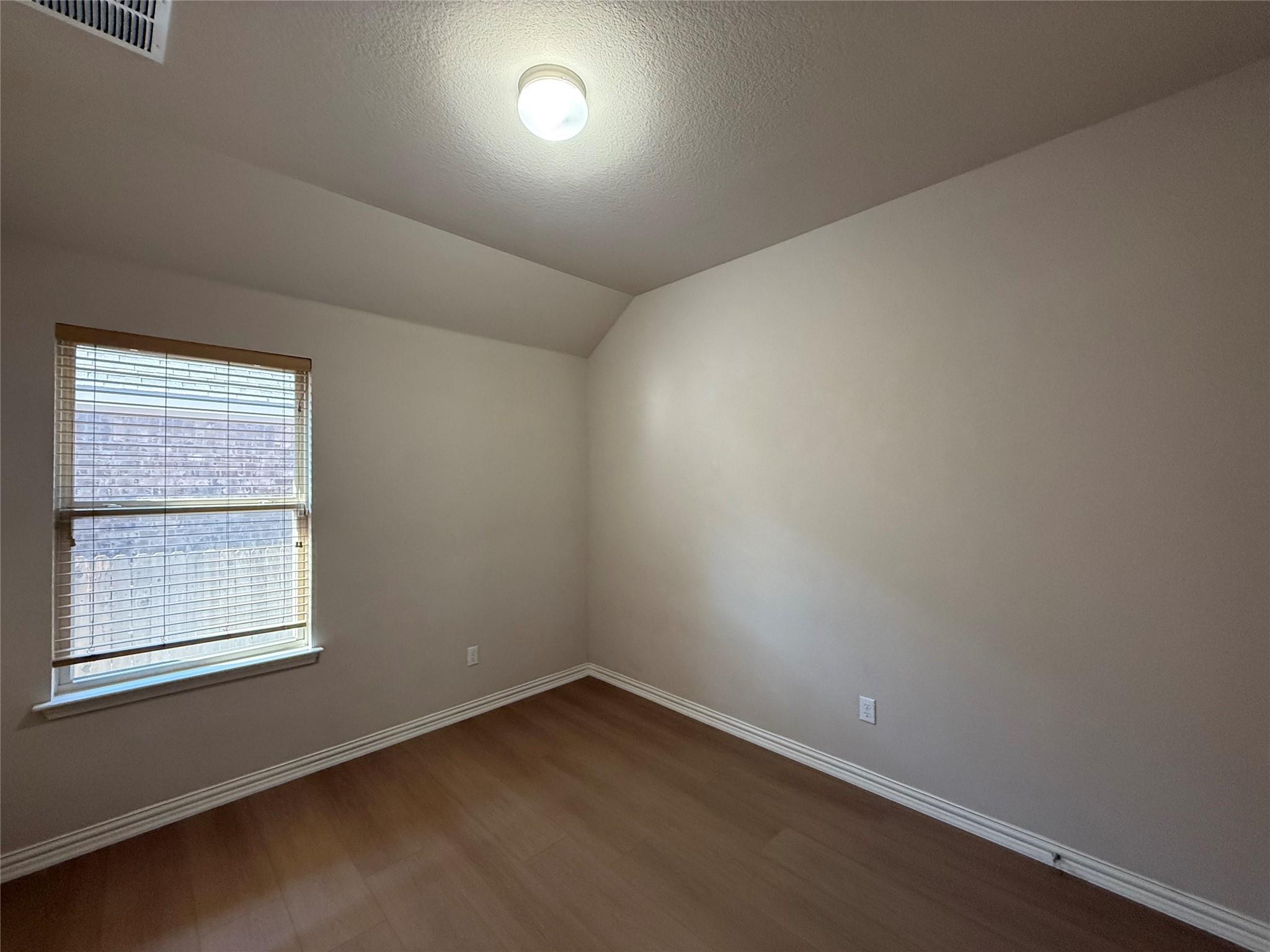 633 Peregrine Way Property Photo 14