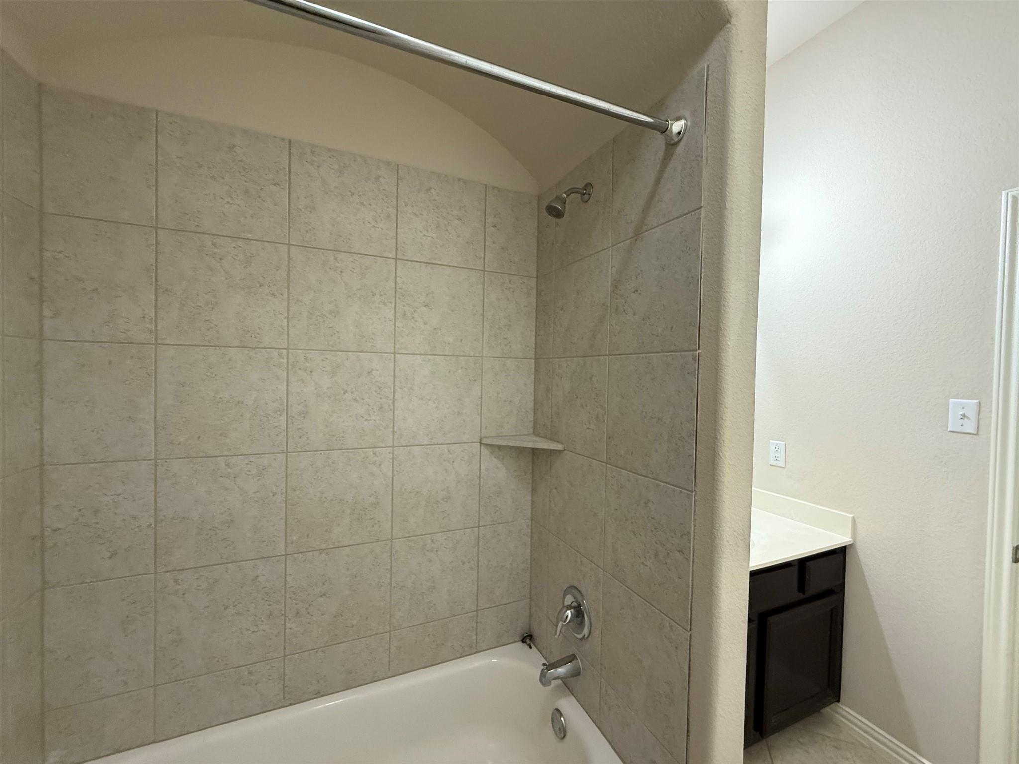 633 Peregrine Way Property Photo 15