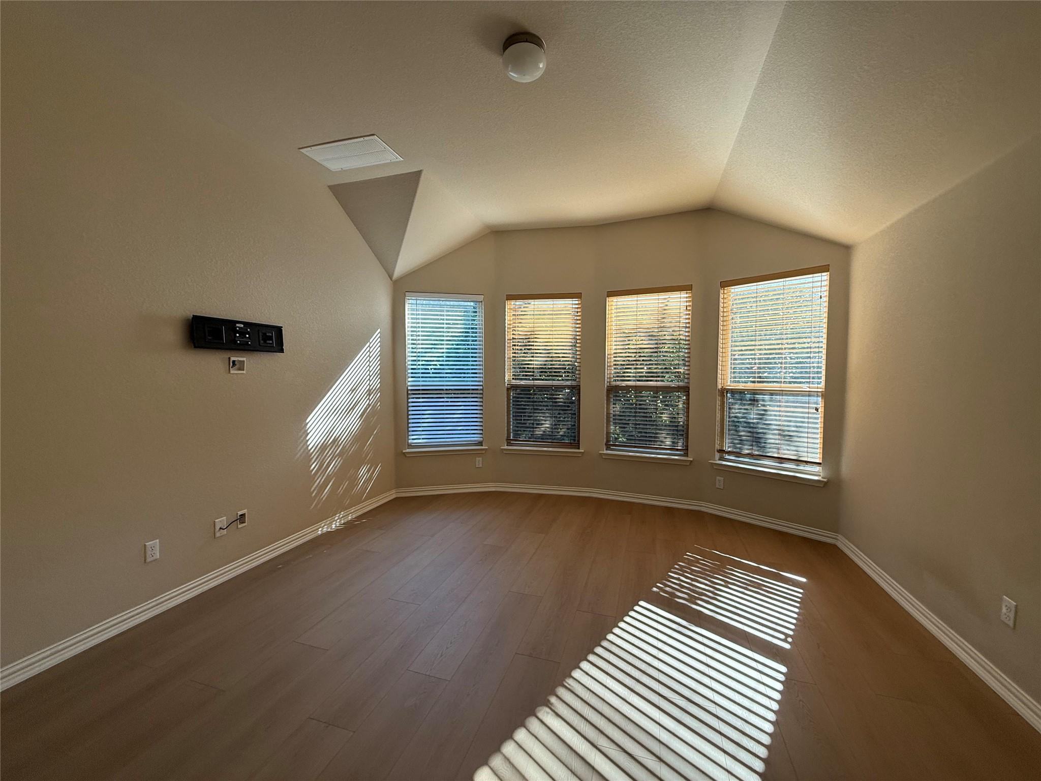 633 Peregrine Way Property Photo 16