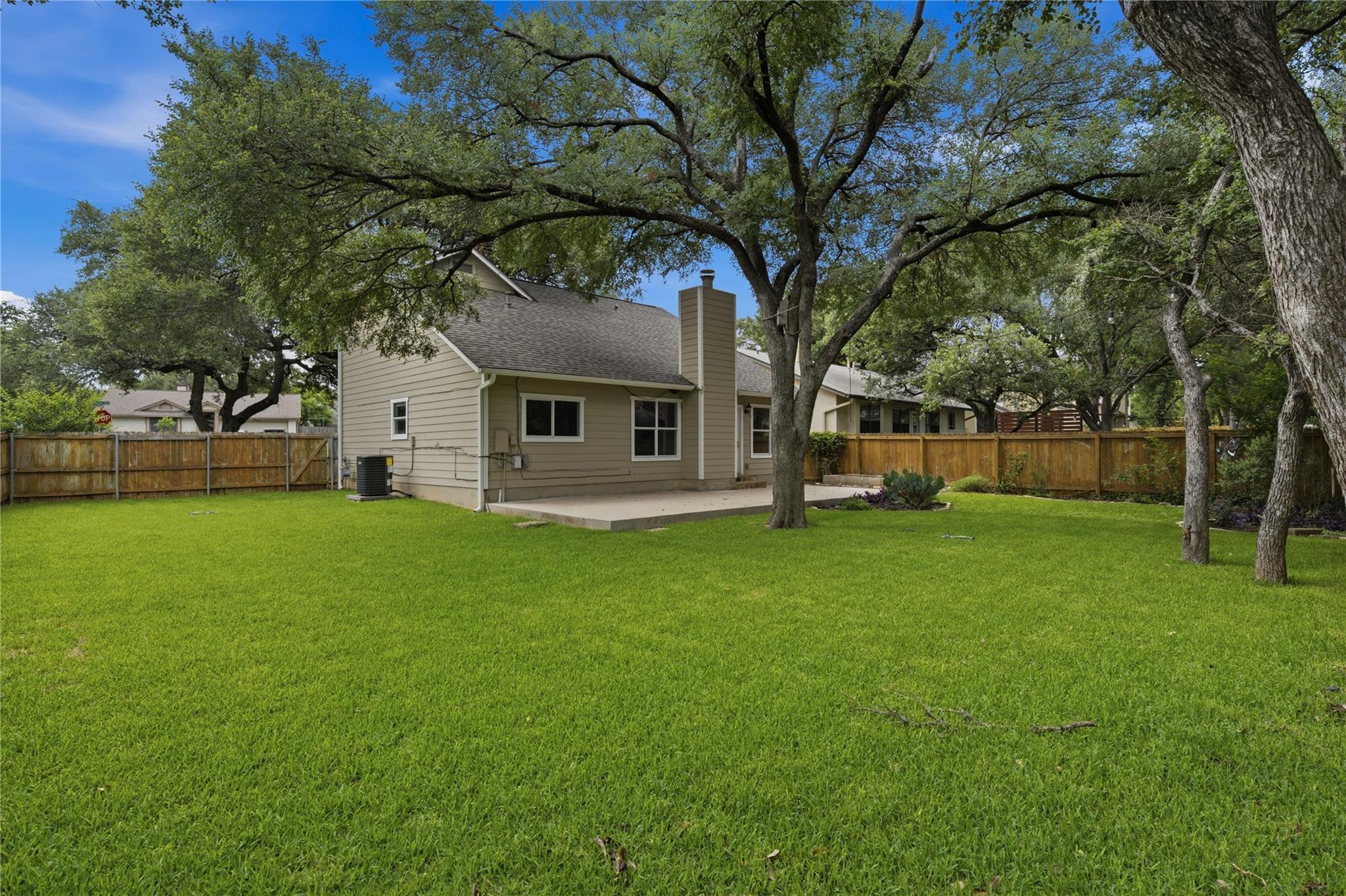 1317 Mimosa Pass Property Photo 3