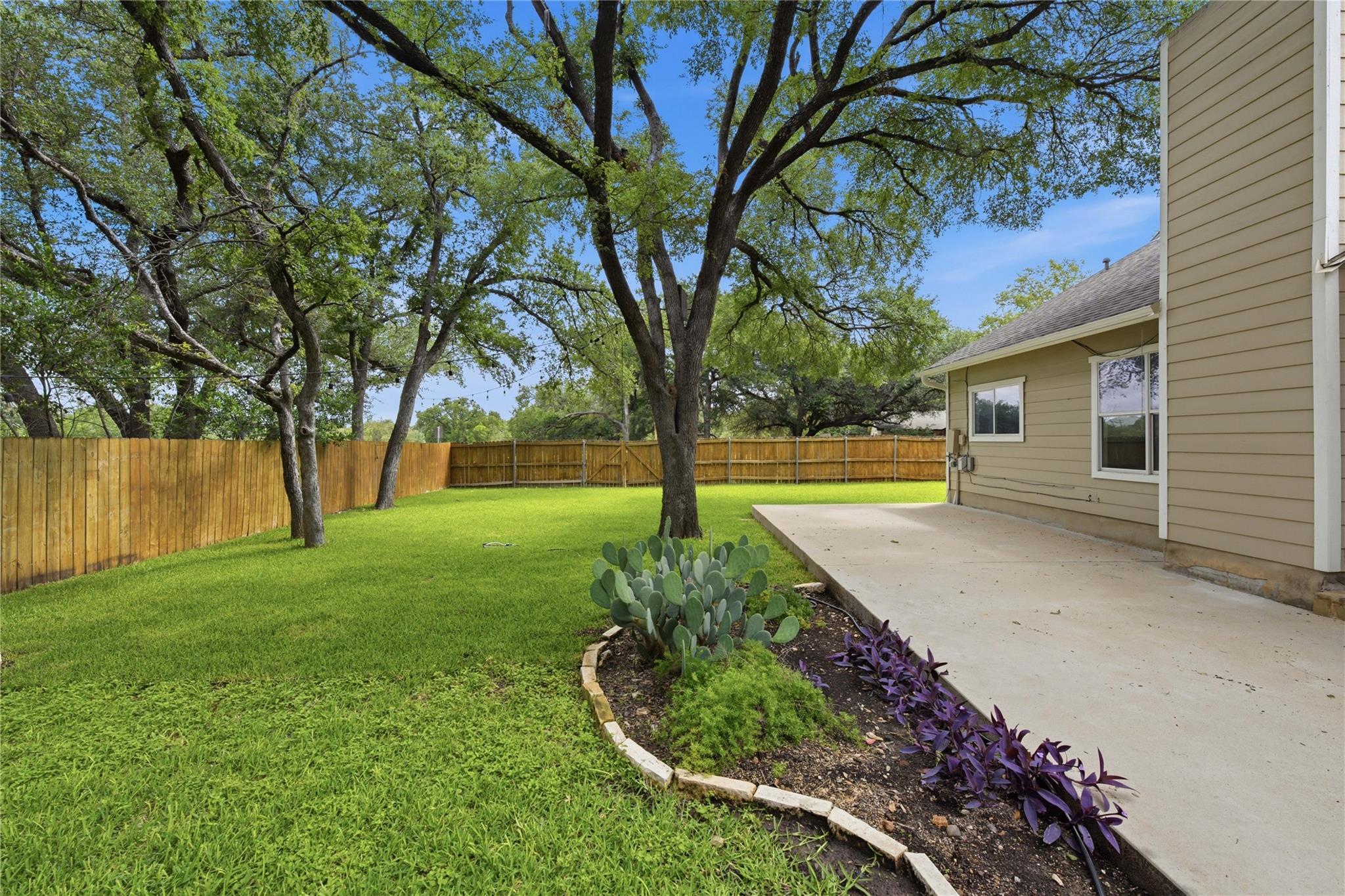 1317 Mimosa Pass Property Photo 4