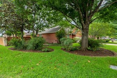 604 Belmont Dr Property Photo 3