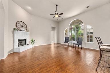 604 Belmont Dr Property Photo 6