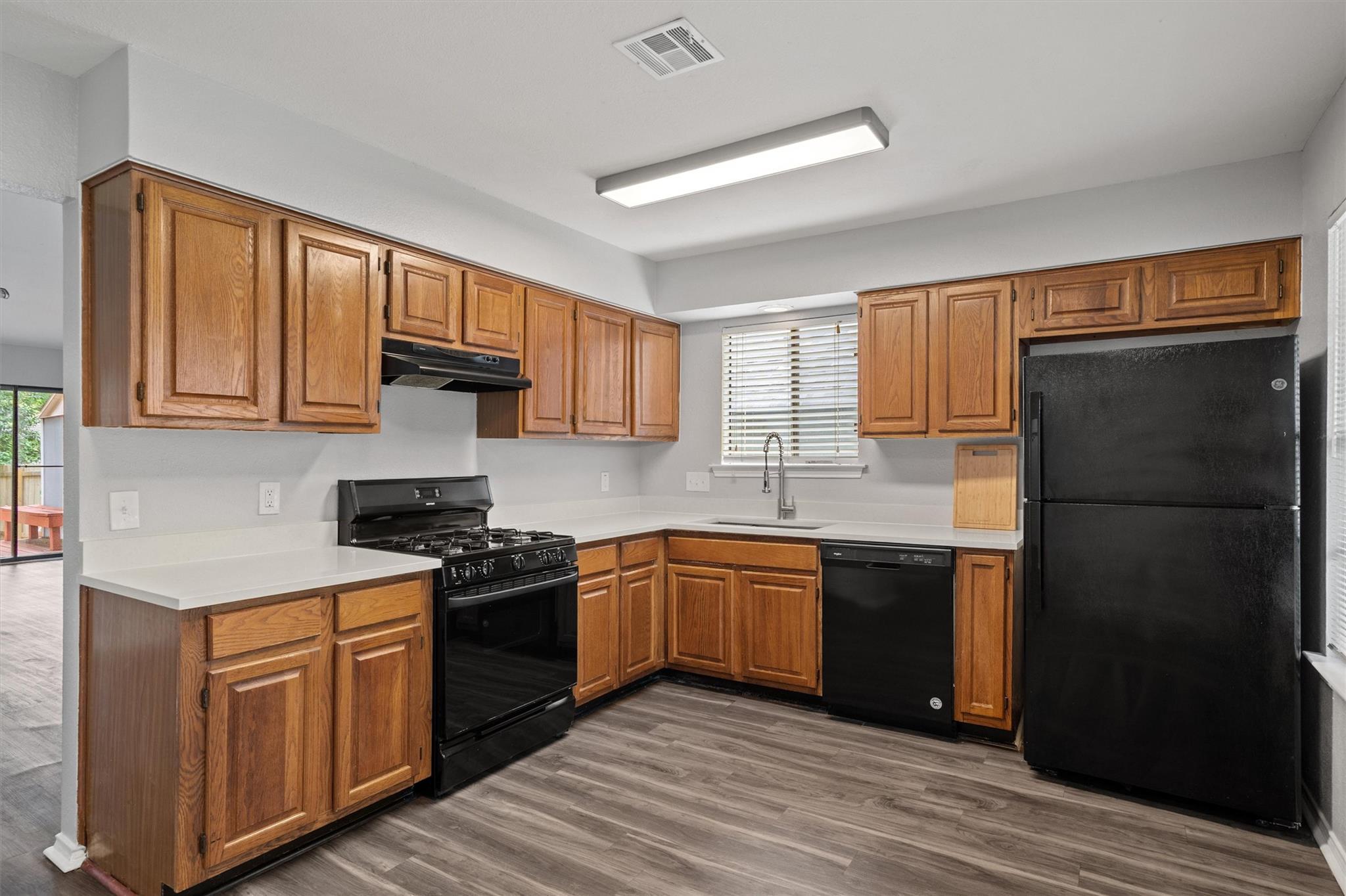 9901 Willers Way Property Photo 12