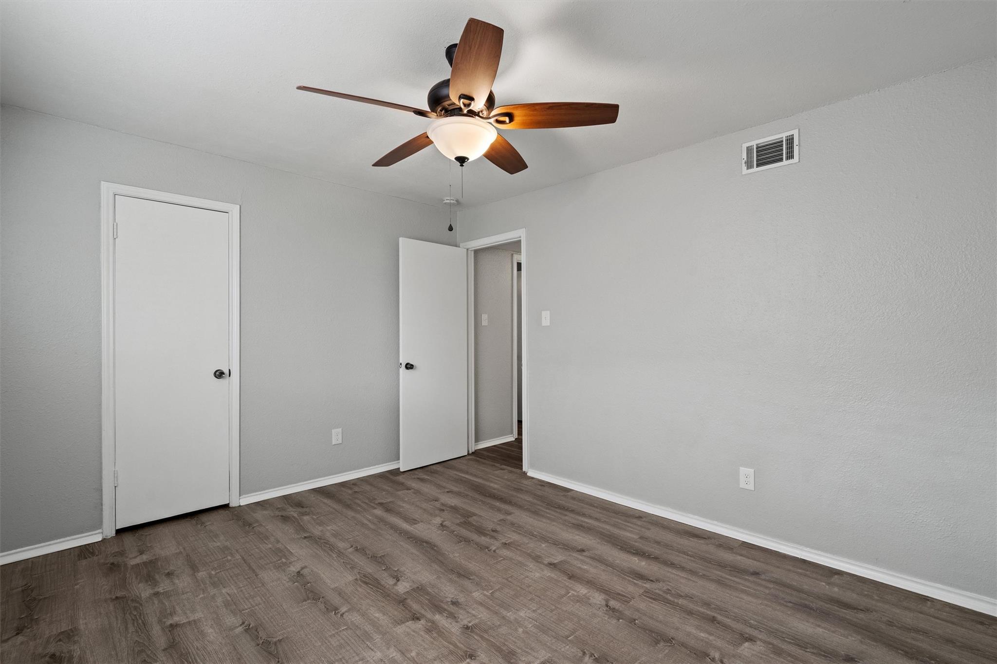 9901 Willers Way Property Photo 19
