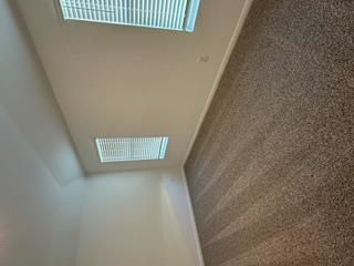 261 Yellowstone Dr Property Photo 2