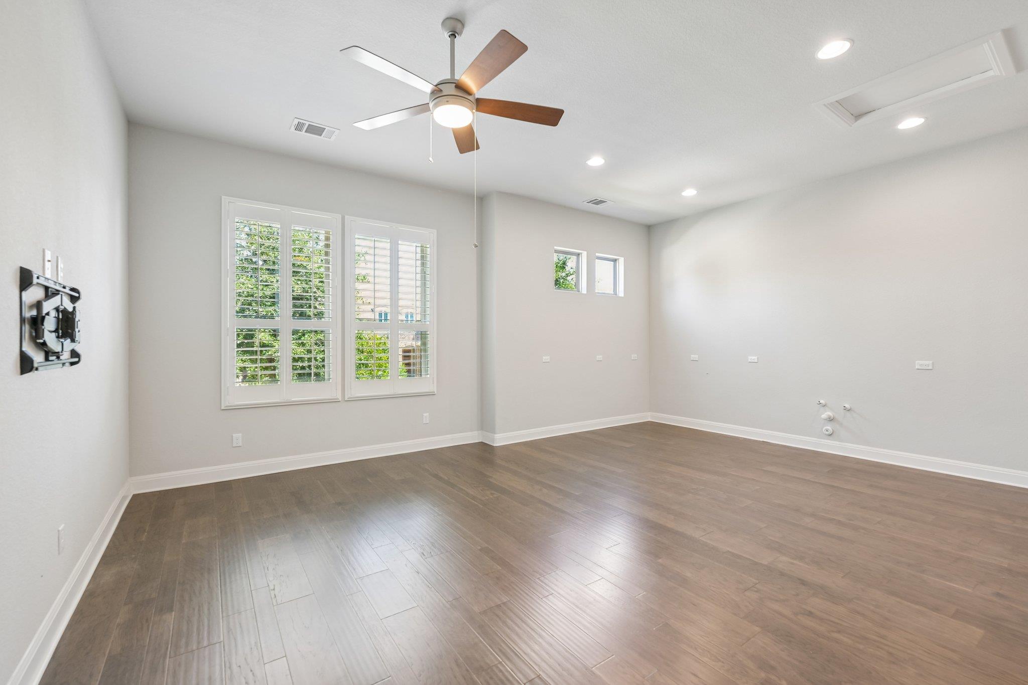 2029 Murano Ln Property Photo 14