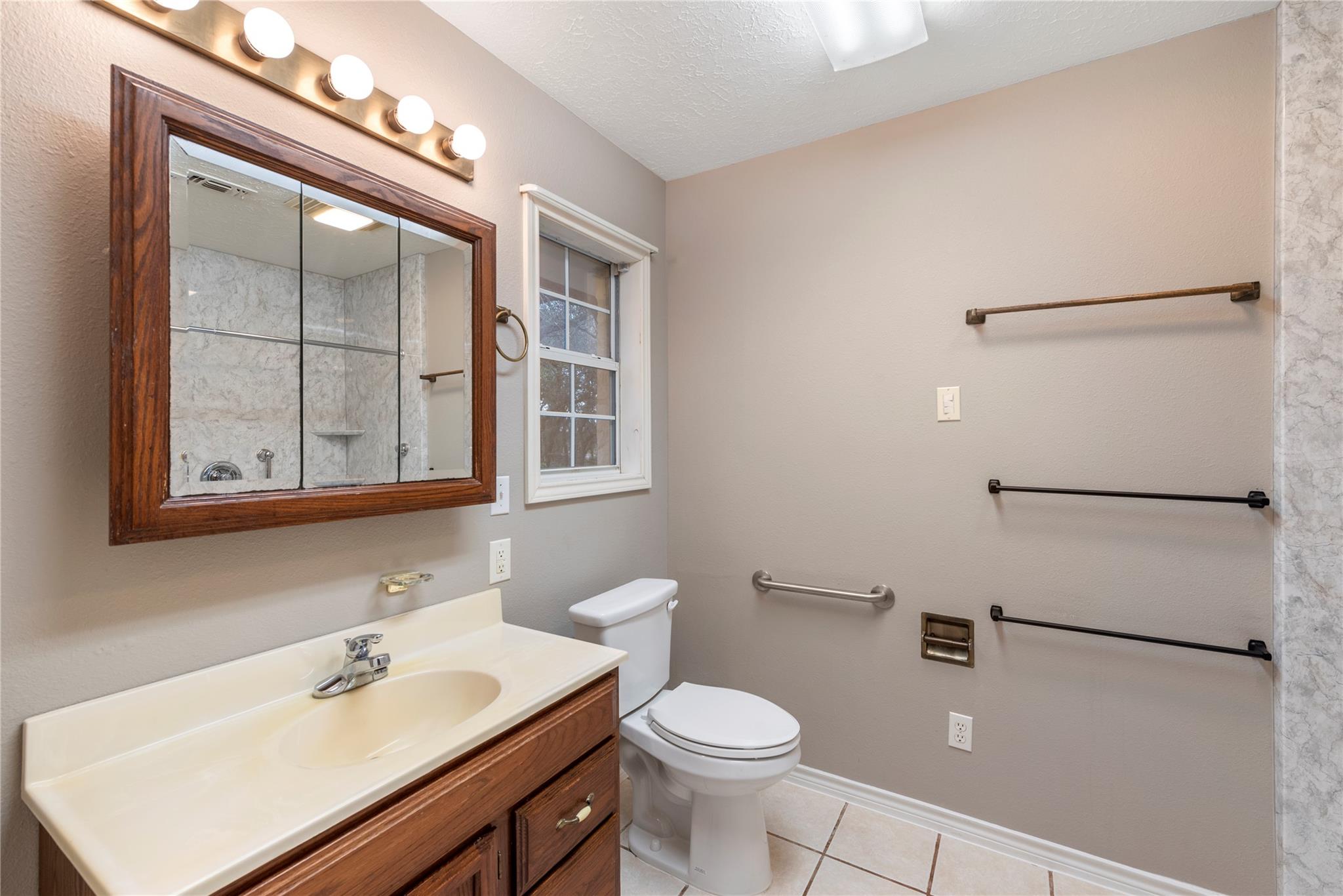 1050 Oak Grove Rd Property Photo 22