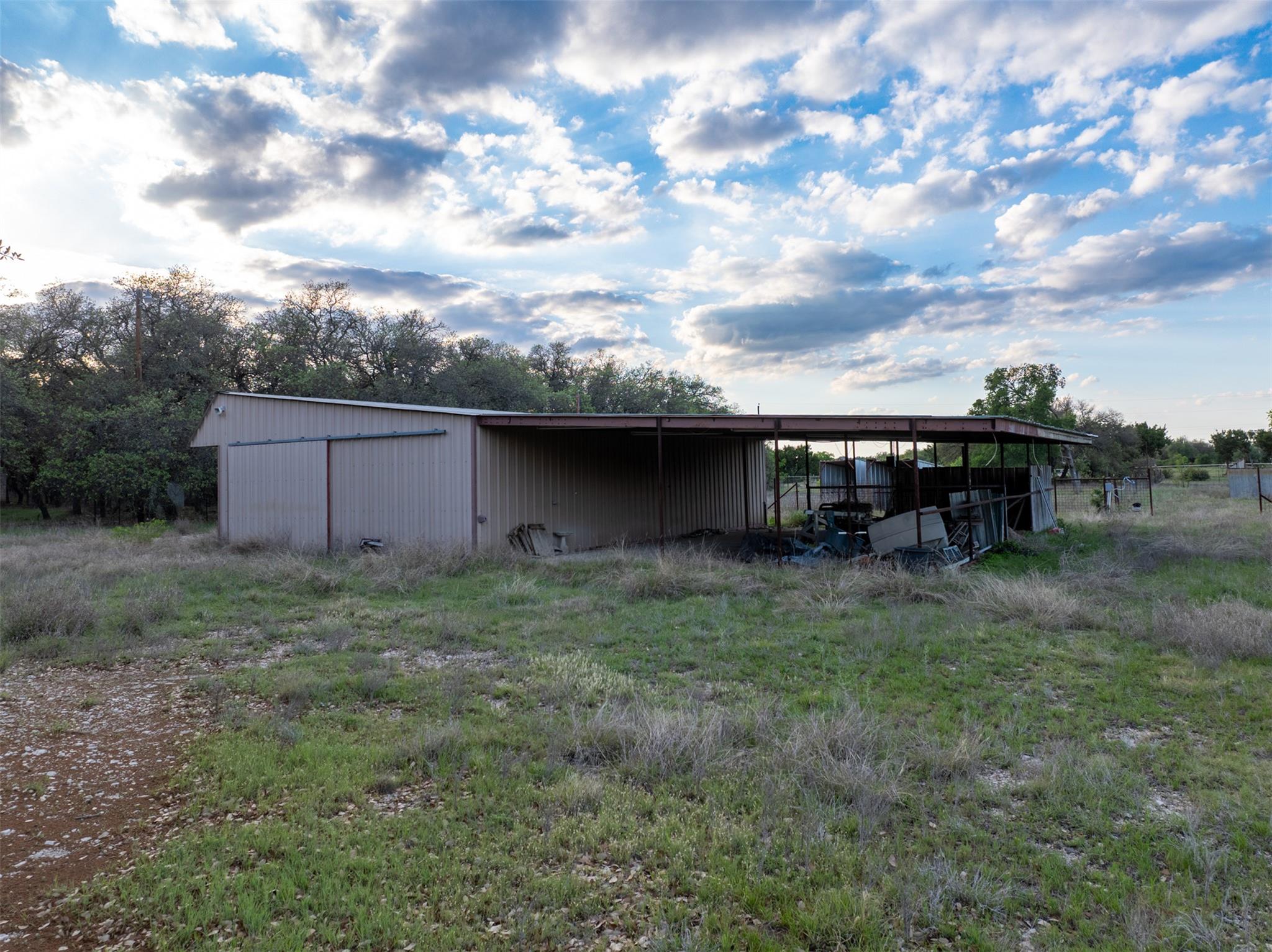 1050 Oak Grove Rd Property Photo 28