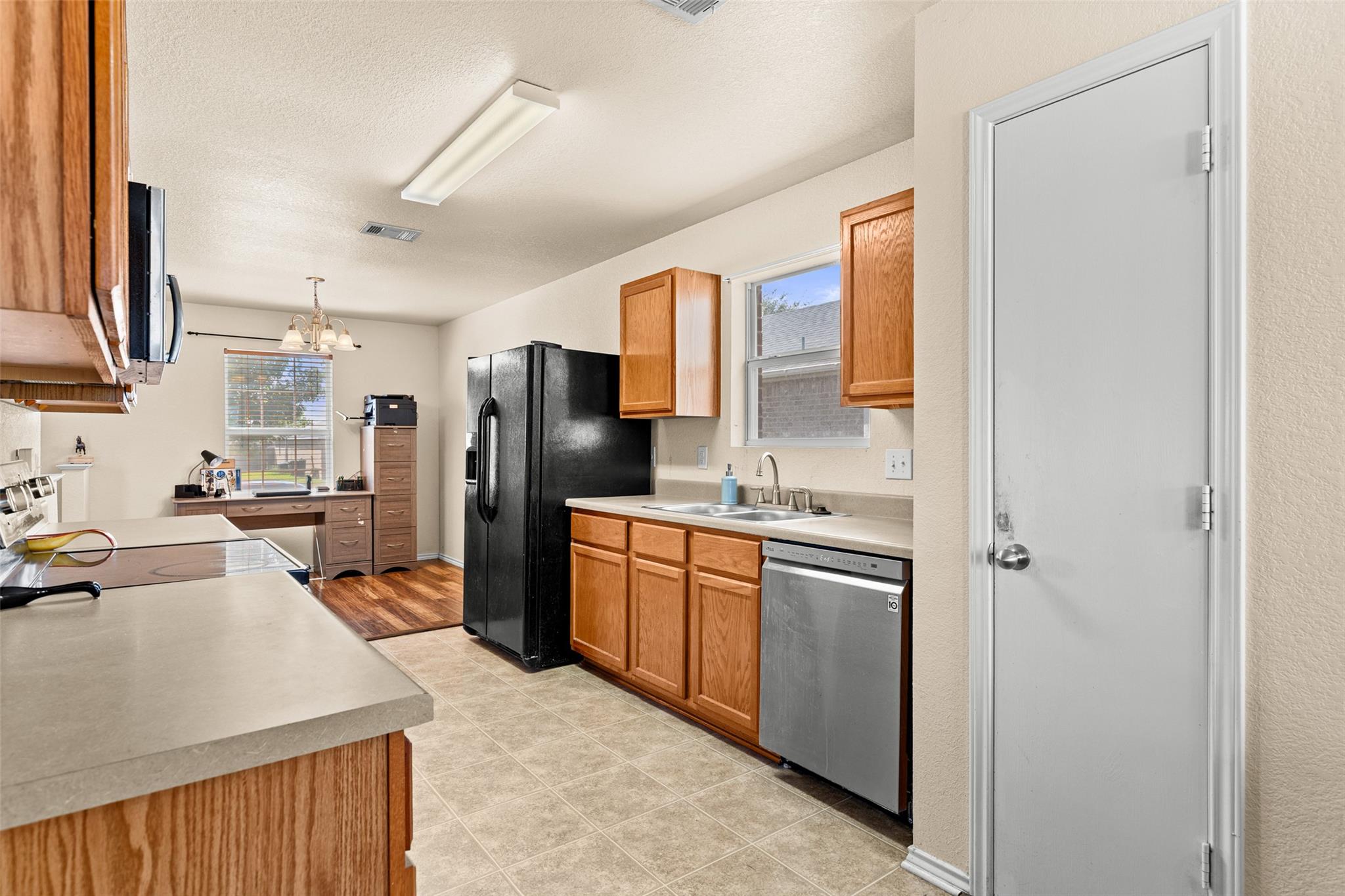 204 Mcfaddan Ln Property Photo 16