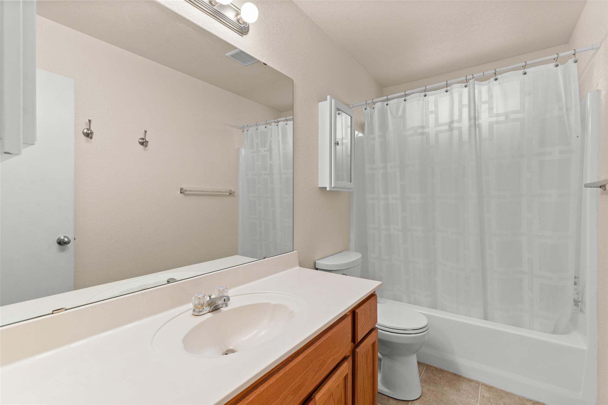 204 Mcfaddan Ln Property Photo 28