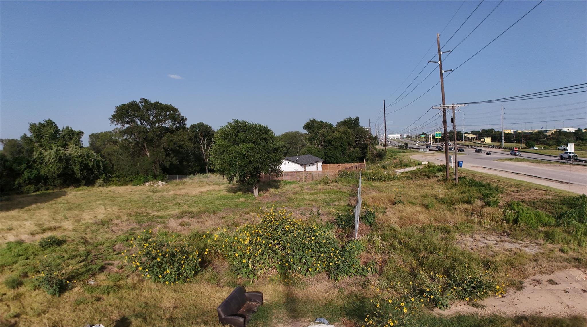 1505 Bastrop Hwy Property Photo 2