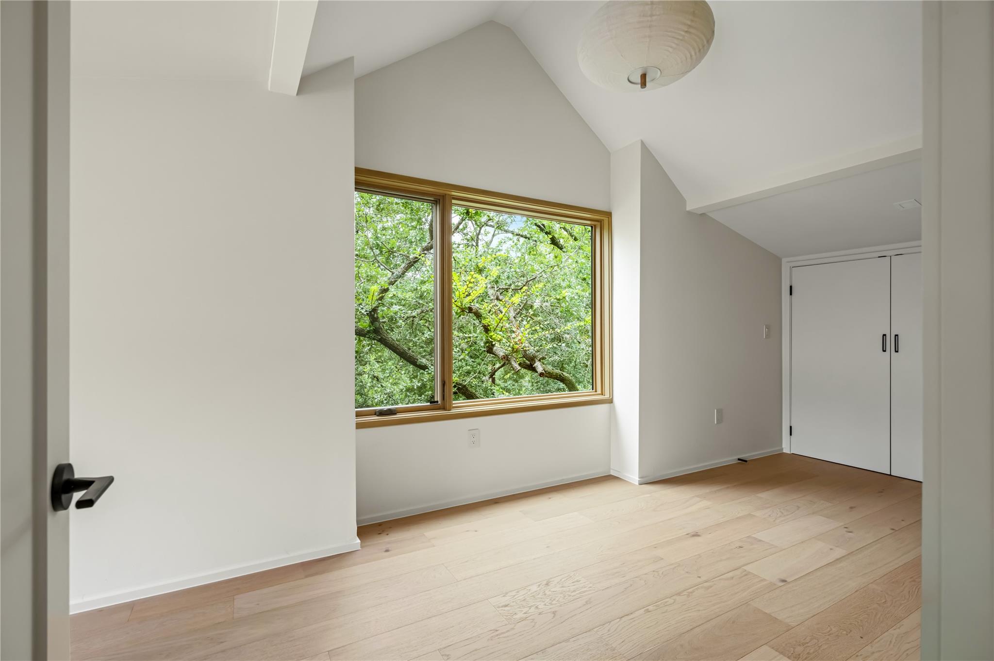 1102 Charlotte St Property Photo 23
