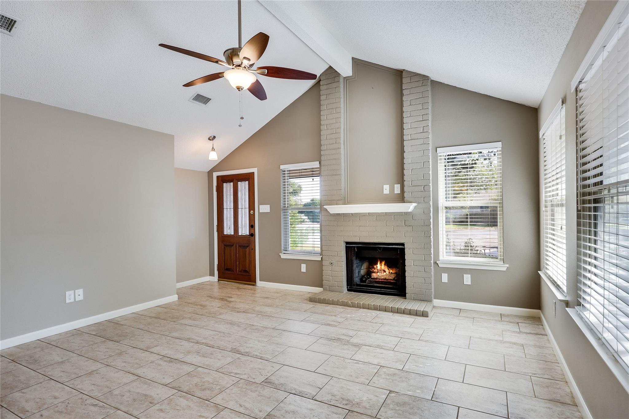 16712 Village Oak Loop Property Photo 8