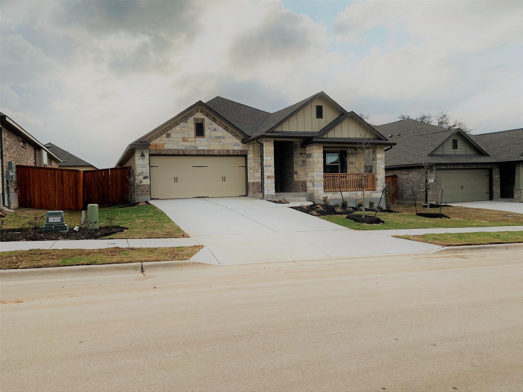 1309 Terrace View Dr Property Photo 3