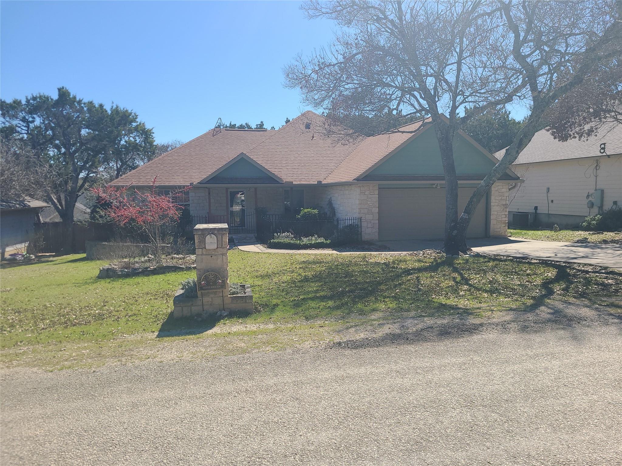 6 Saddle Rock Rdg Property Photo 1