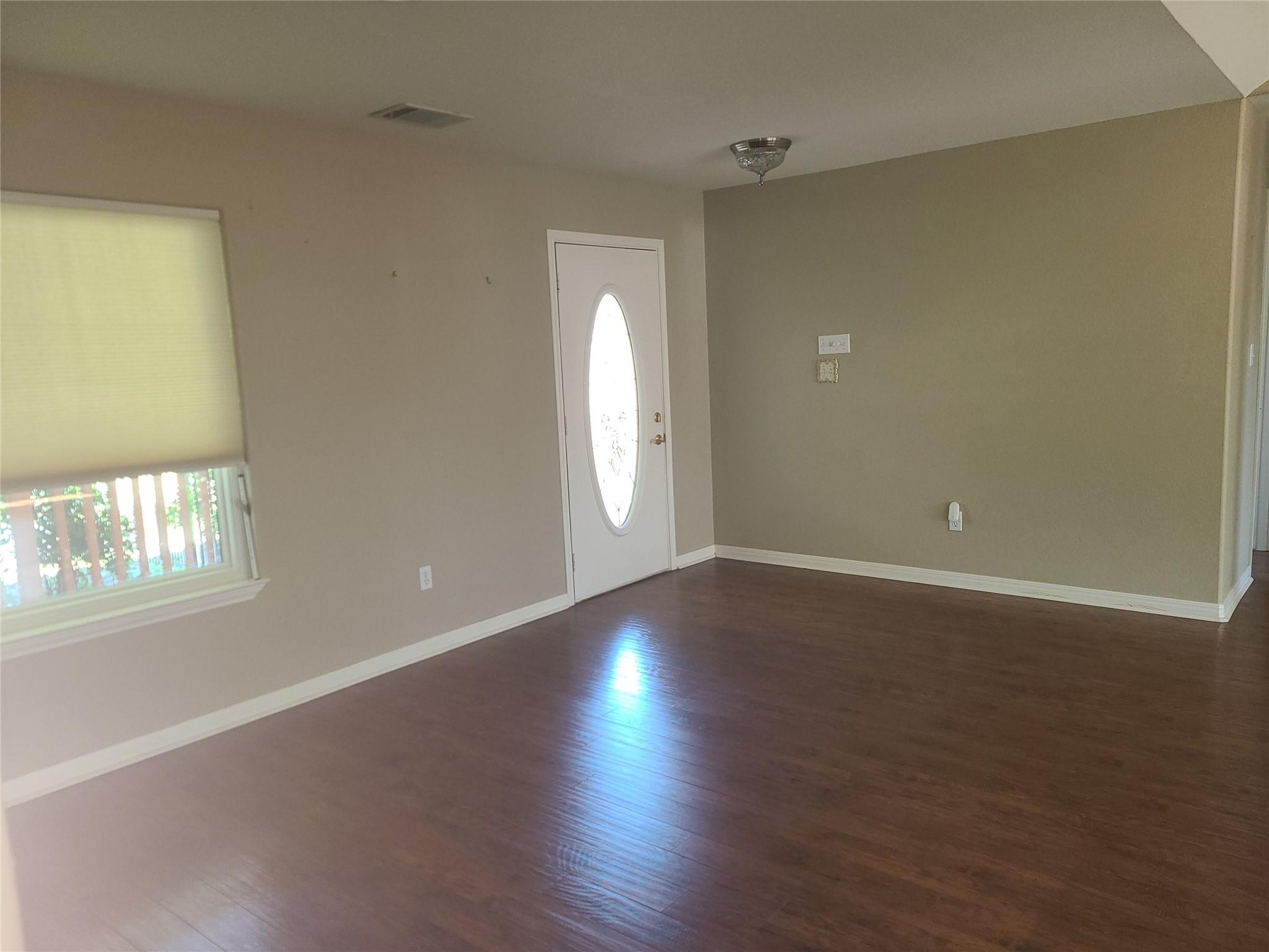 6 Saddle Rock Rdg Property Photo 3
