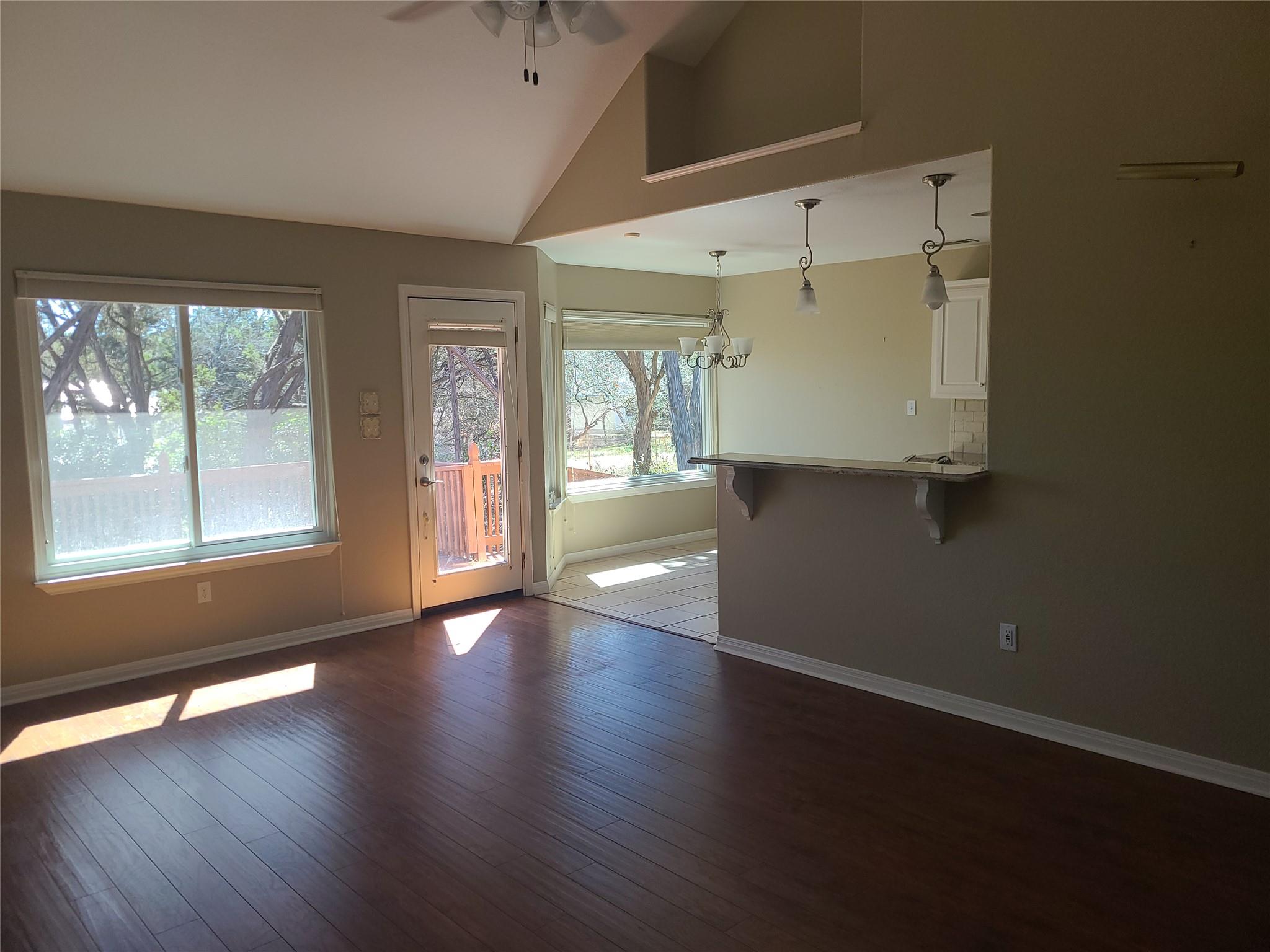 6 Saddle Rock Rdg Property Photo 8