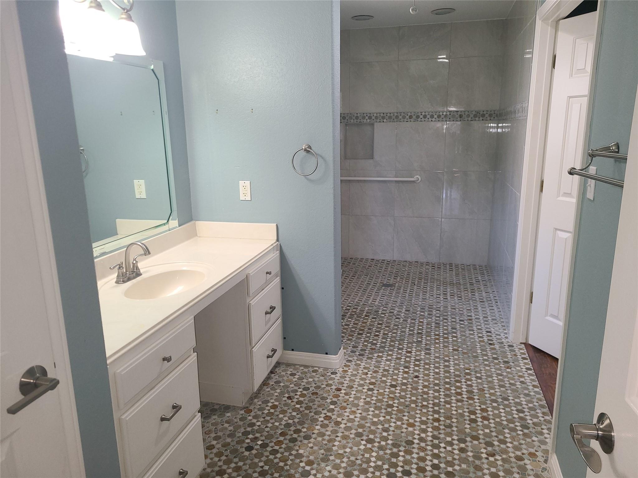 6 Saddle Rock Rdg Property Photo 12
