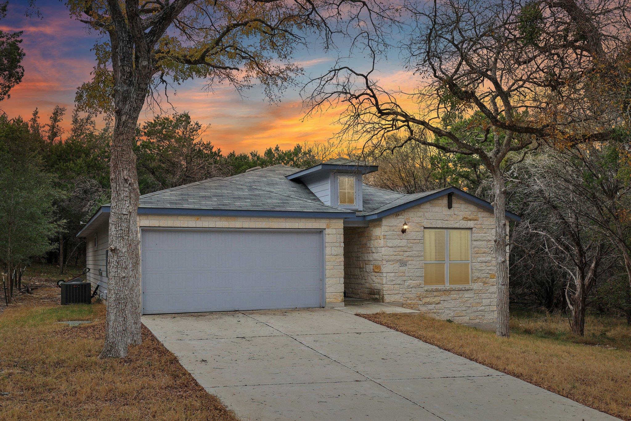 21709 Osage Ln Property Photo 1