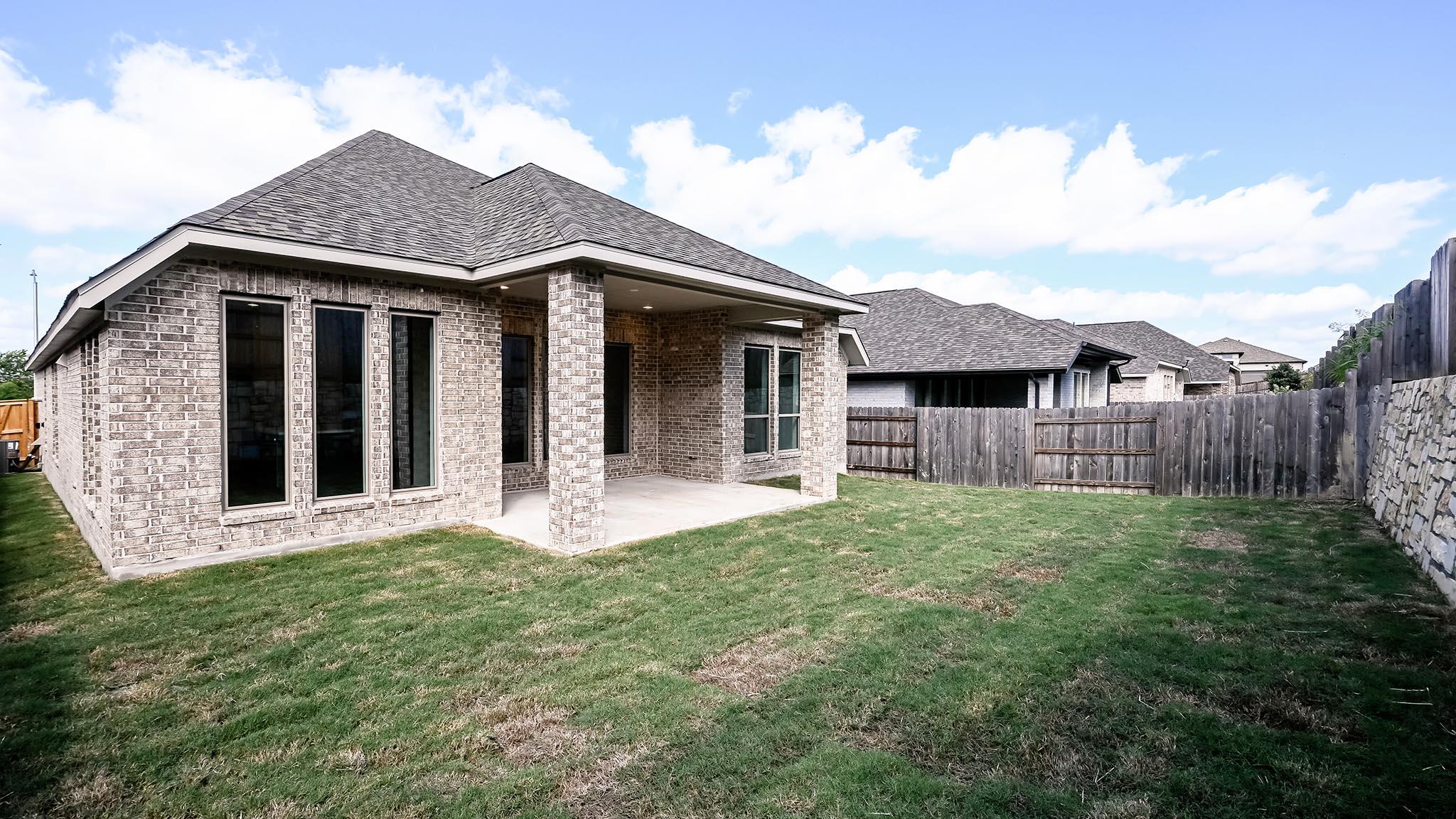591 Bay Breeze Dr Property Photo 11