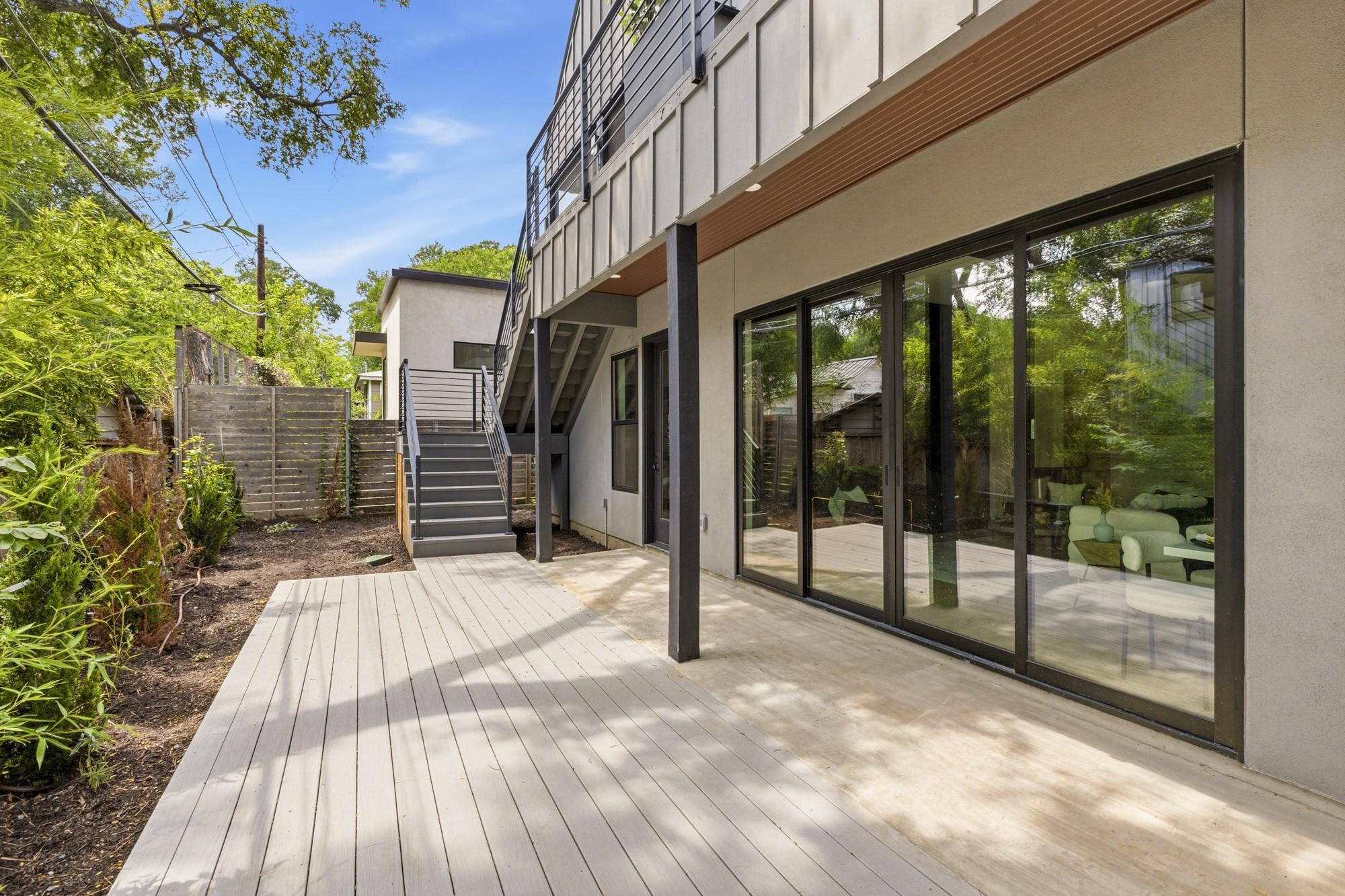 2300 Bluebonnet Ln Property Photo 32