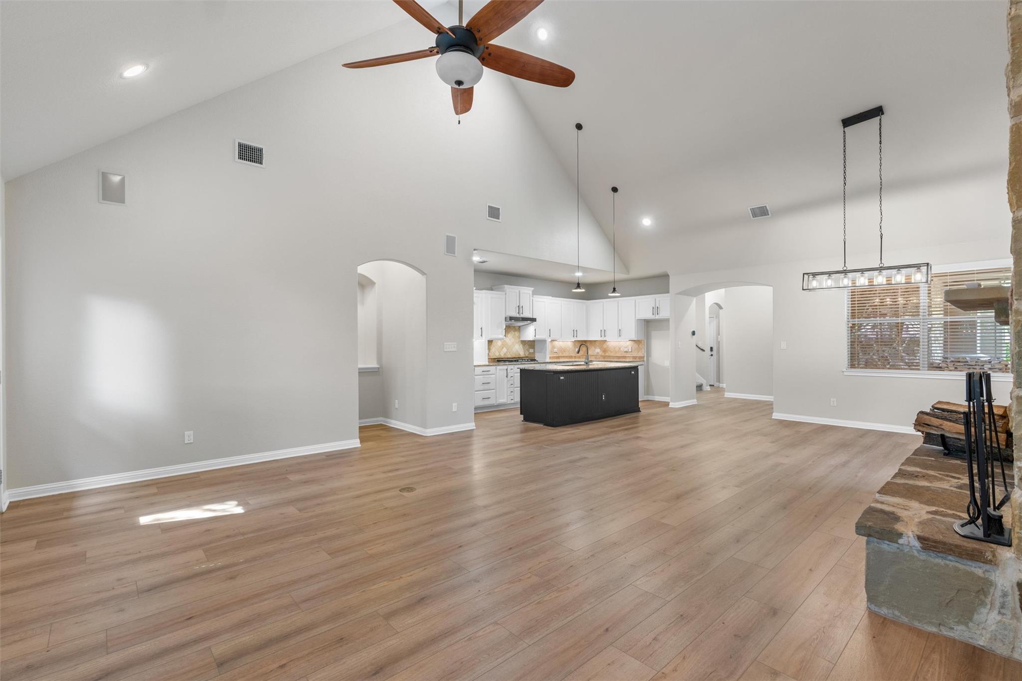 504 S Gadwall Ln Property Photo 13