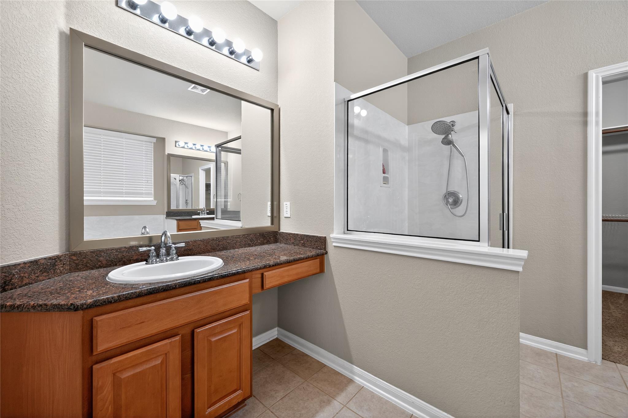 15512 Interlachen Dr Property Photo 16