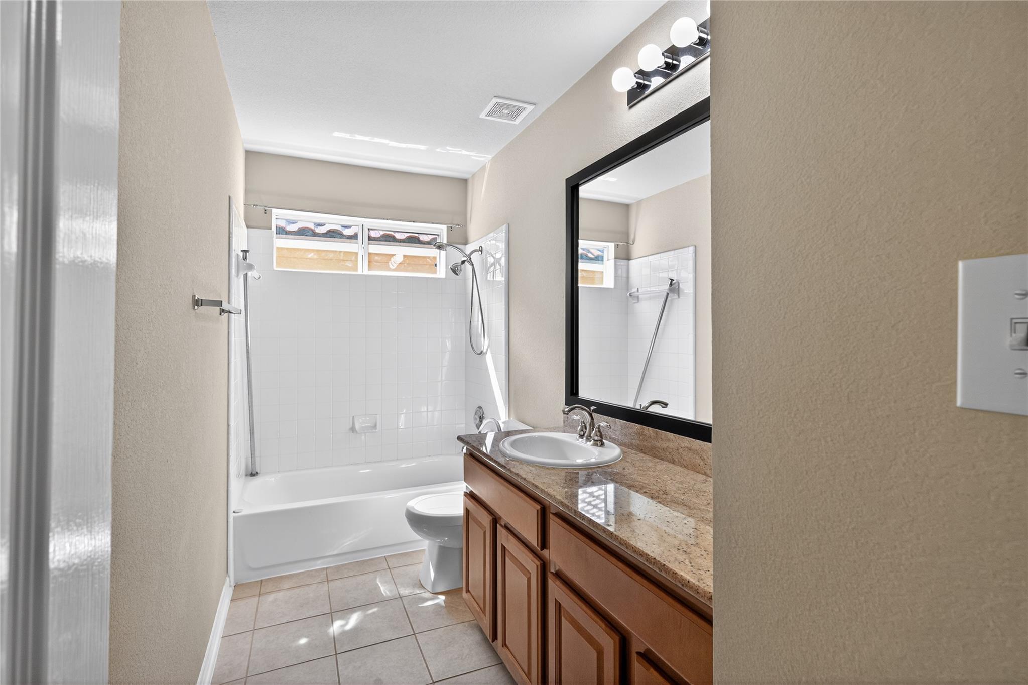 15512 Interlachen Dr Property Photo 28