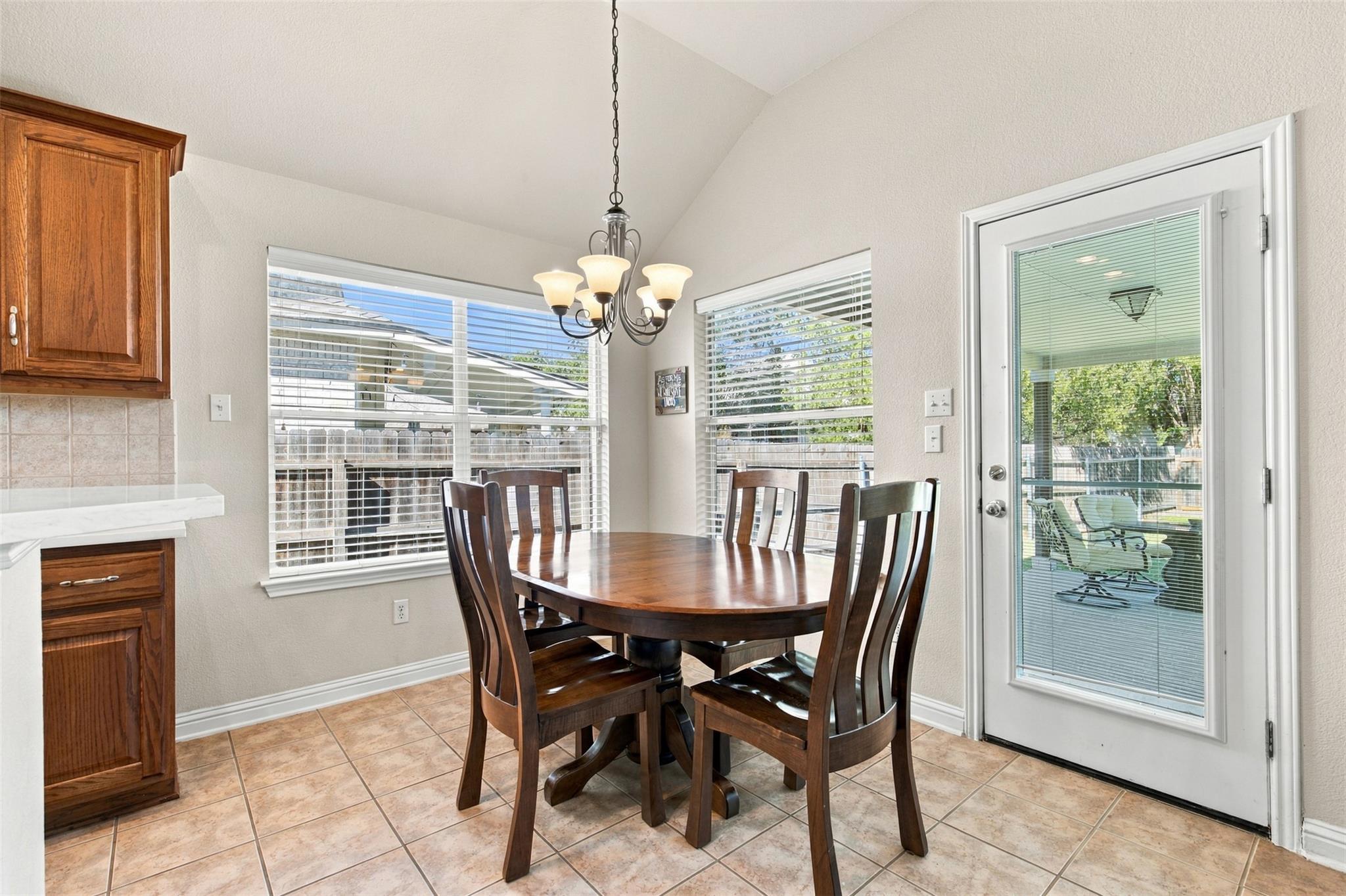 10125 Anahuac Trl Property Photo 8