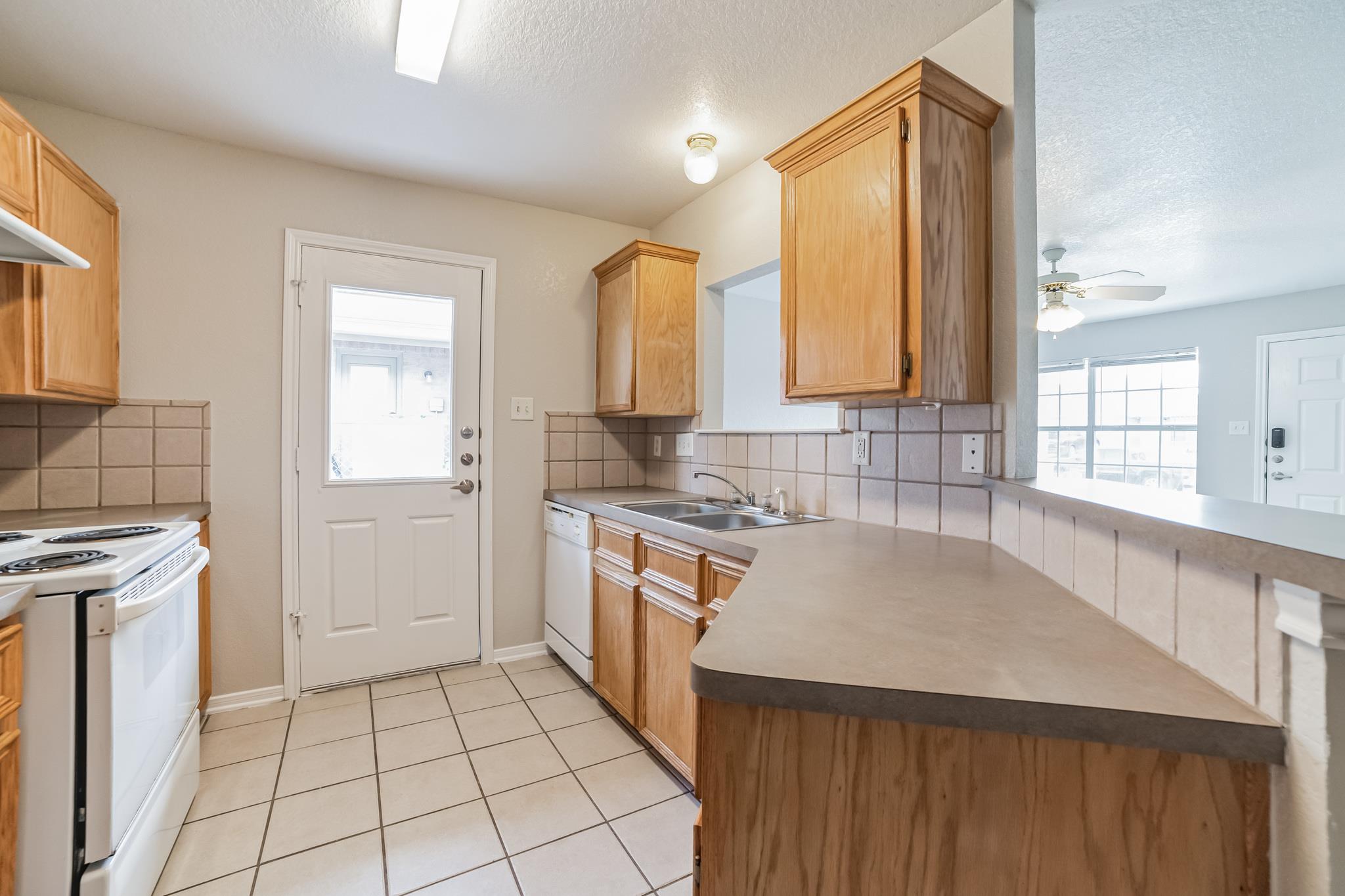 319 Cedar Ridge Dr #b Property Photo 9