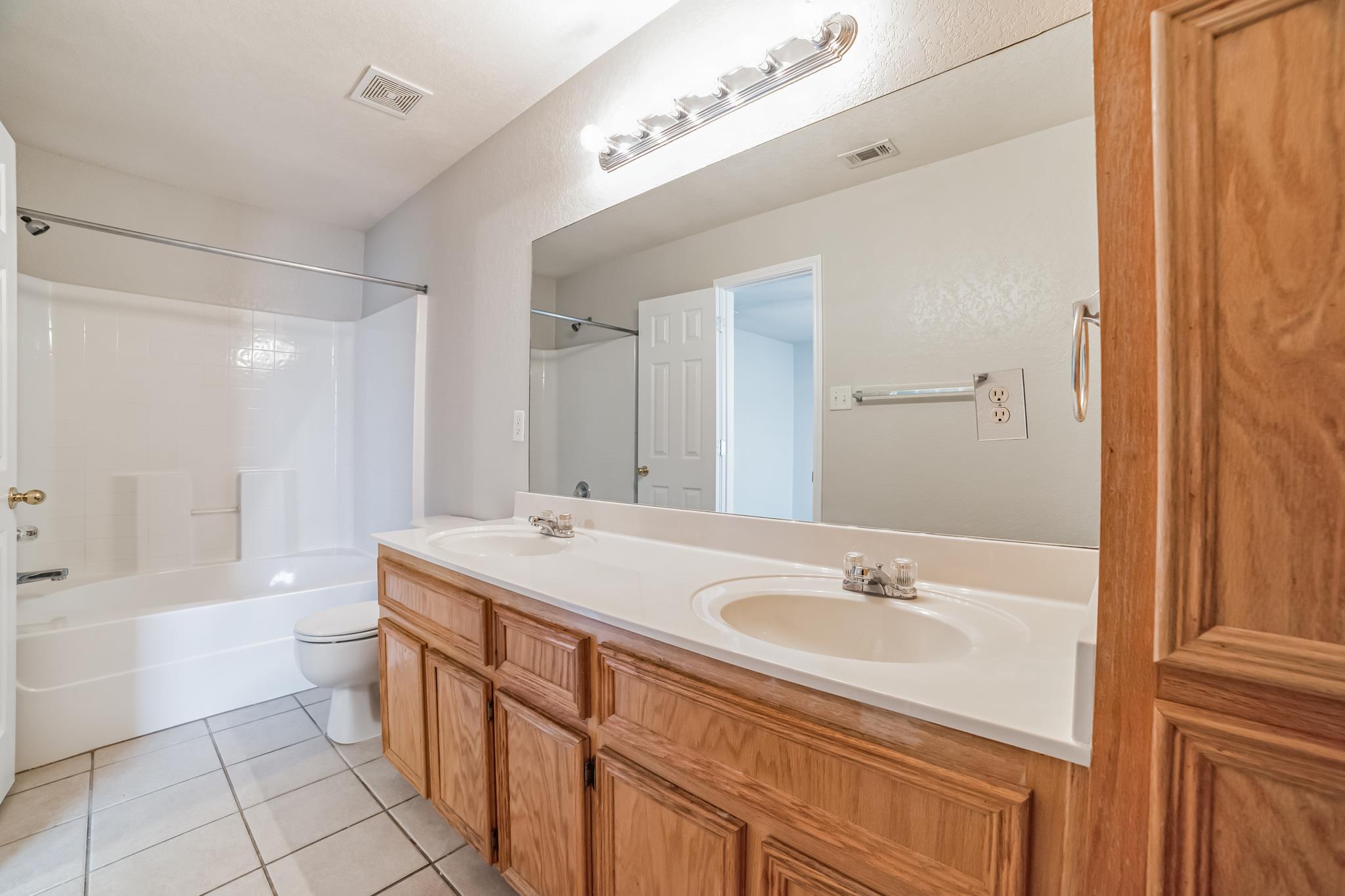 319 Cedar Ridge Dr #b Property Photo 21