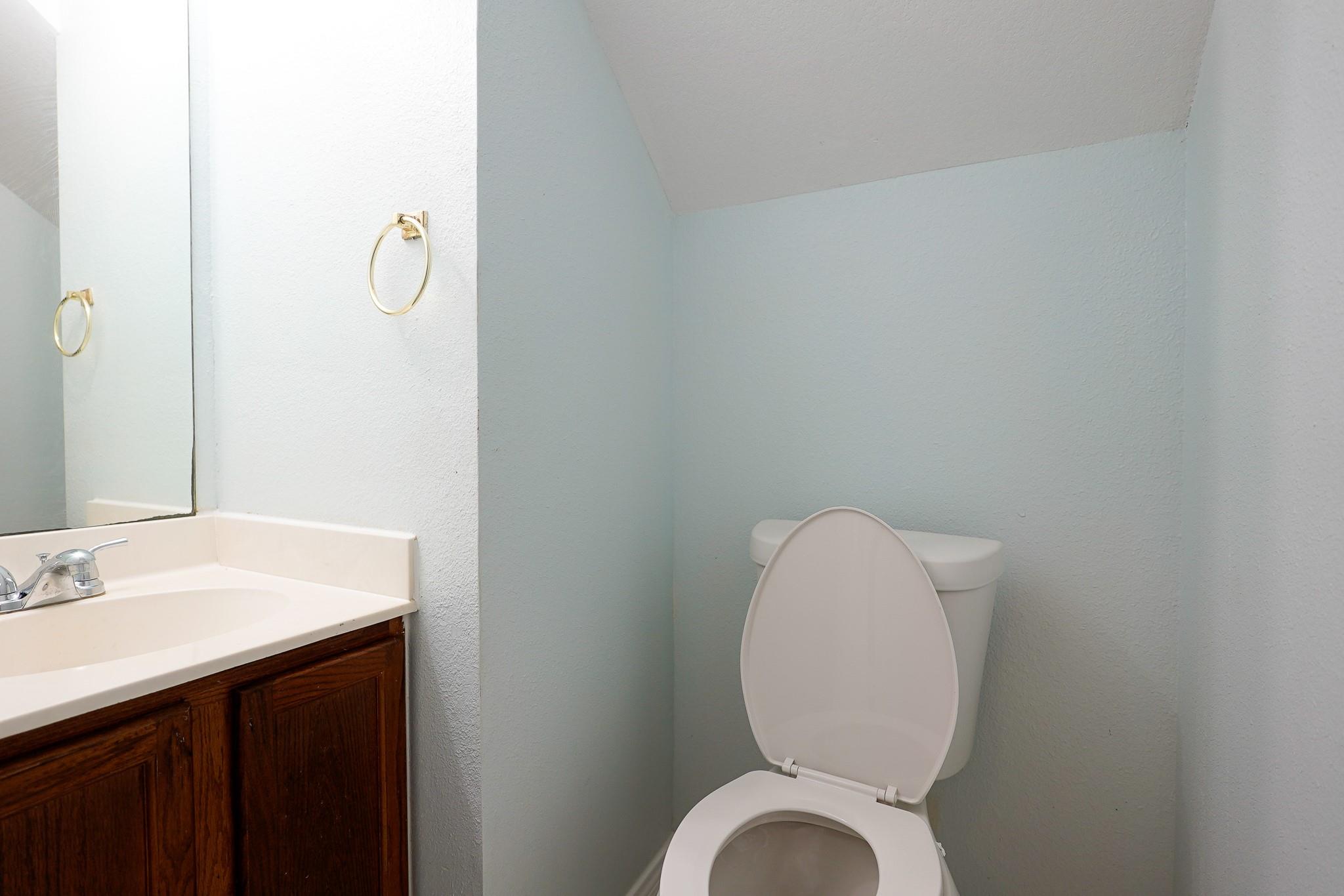 1712 Southwestern Dr Property Photo 13