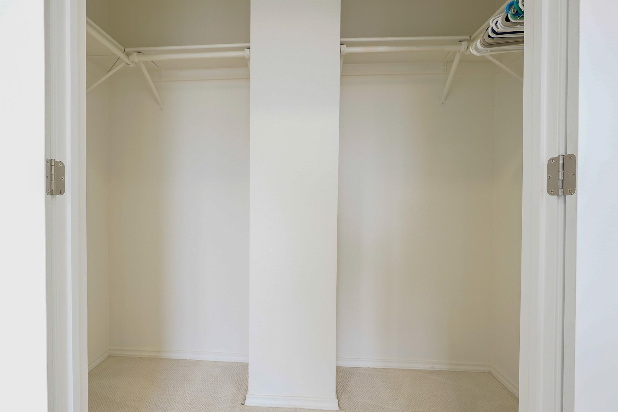 1712 Southwestern Dr Property Photo 16