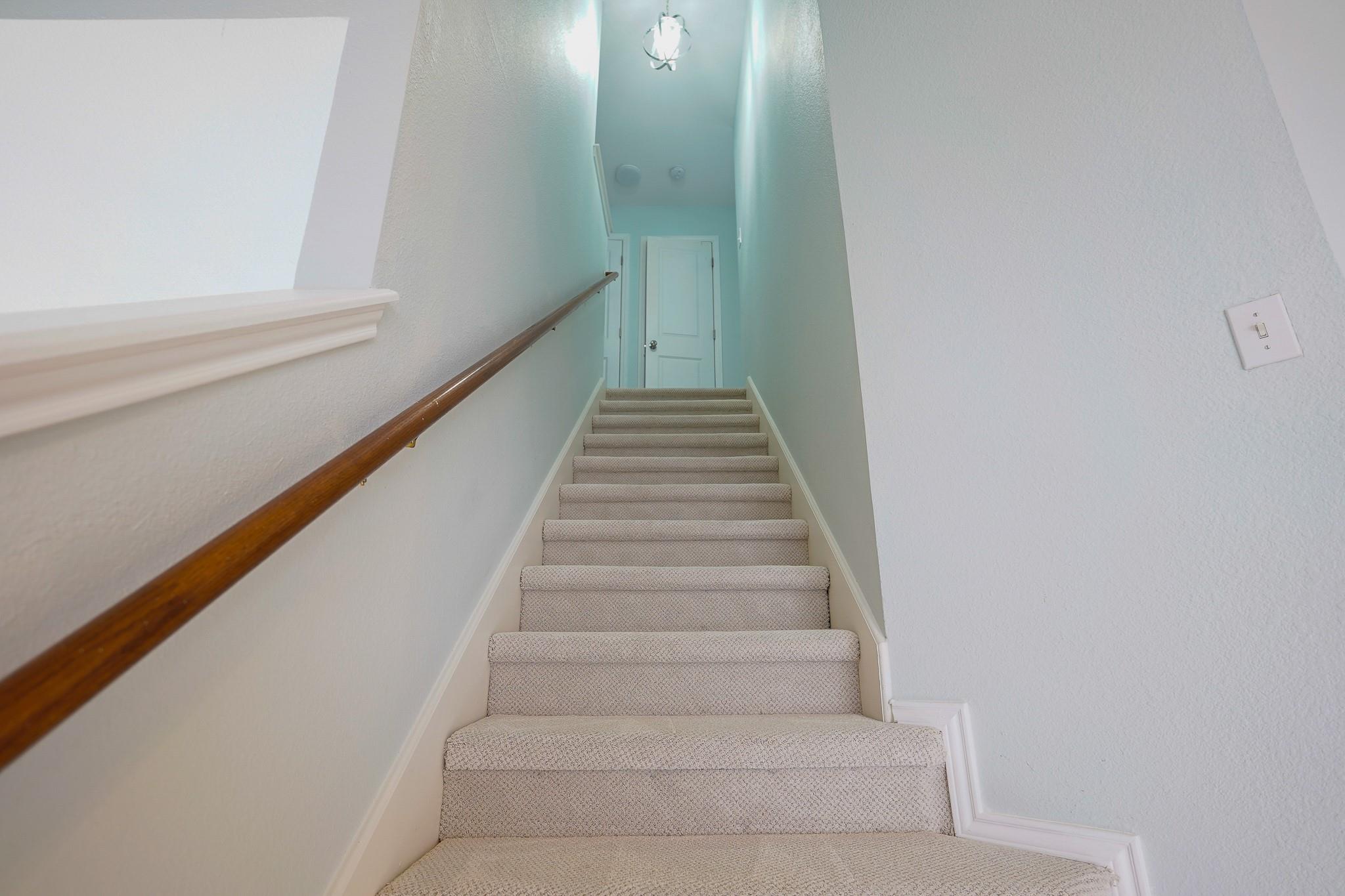 1712 Southwestern Dr Property Photo 22