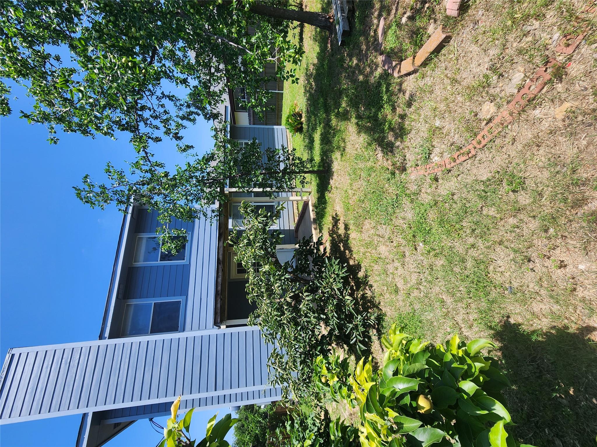 1712 Southwestern Dr Property Photo 29