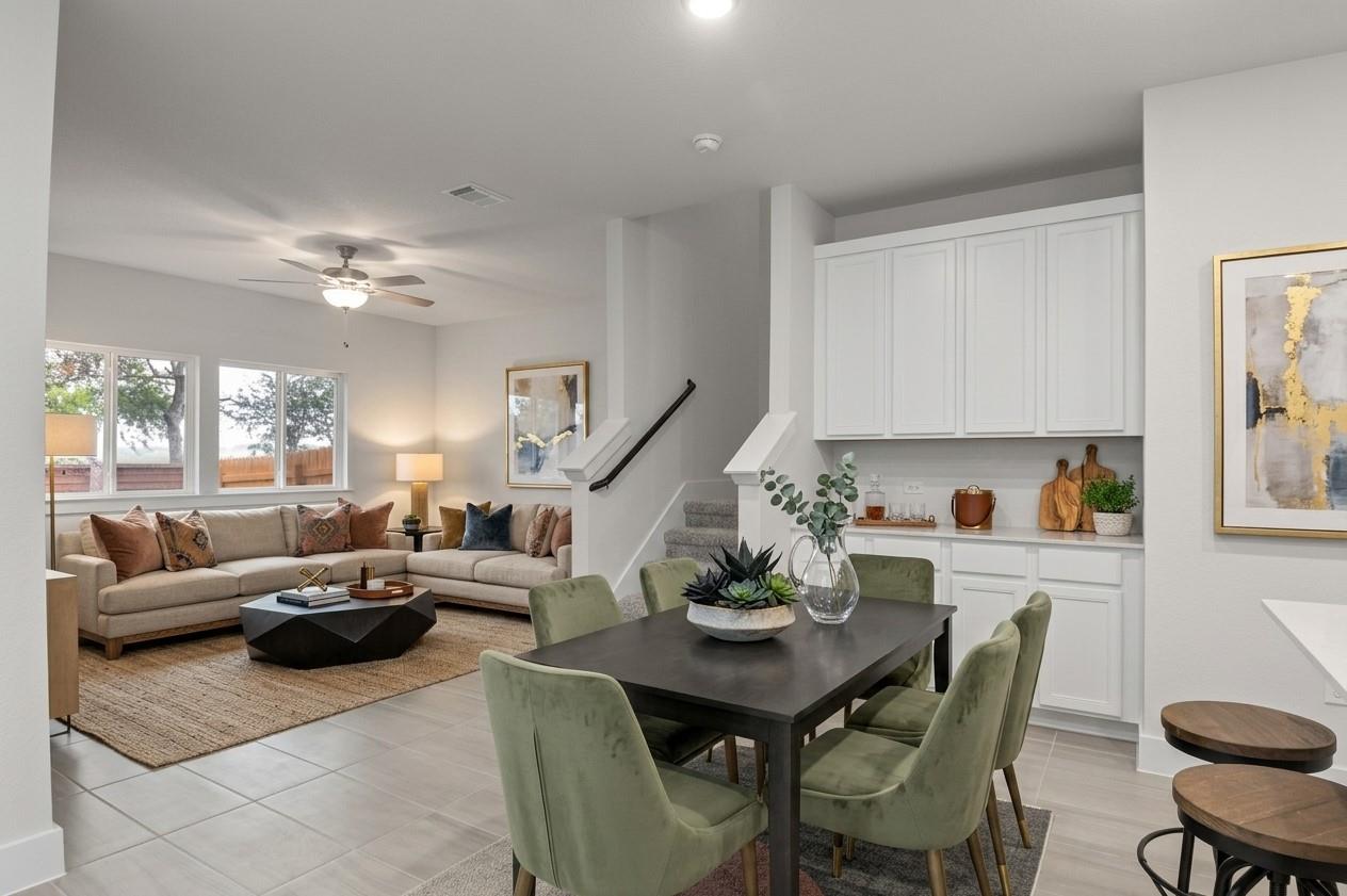801 White Steppe Way Property Photo 4